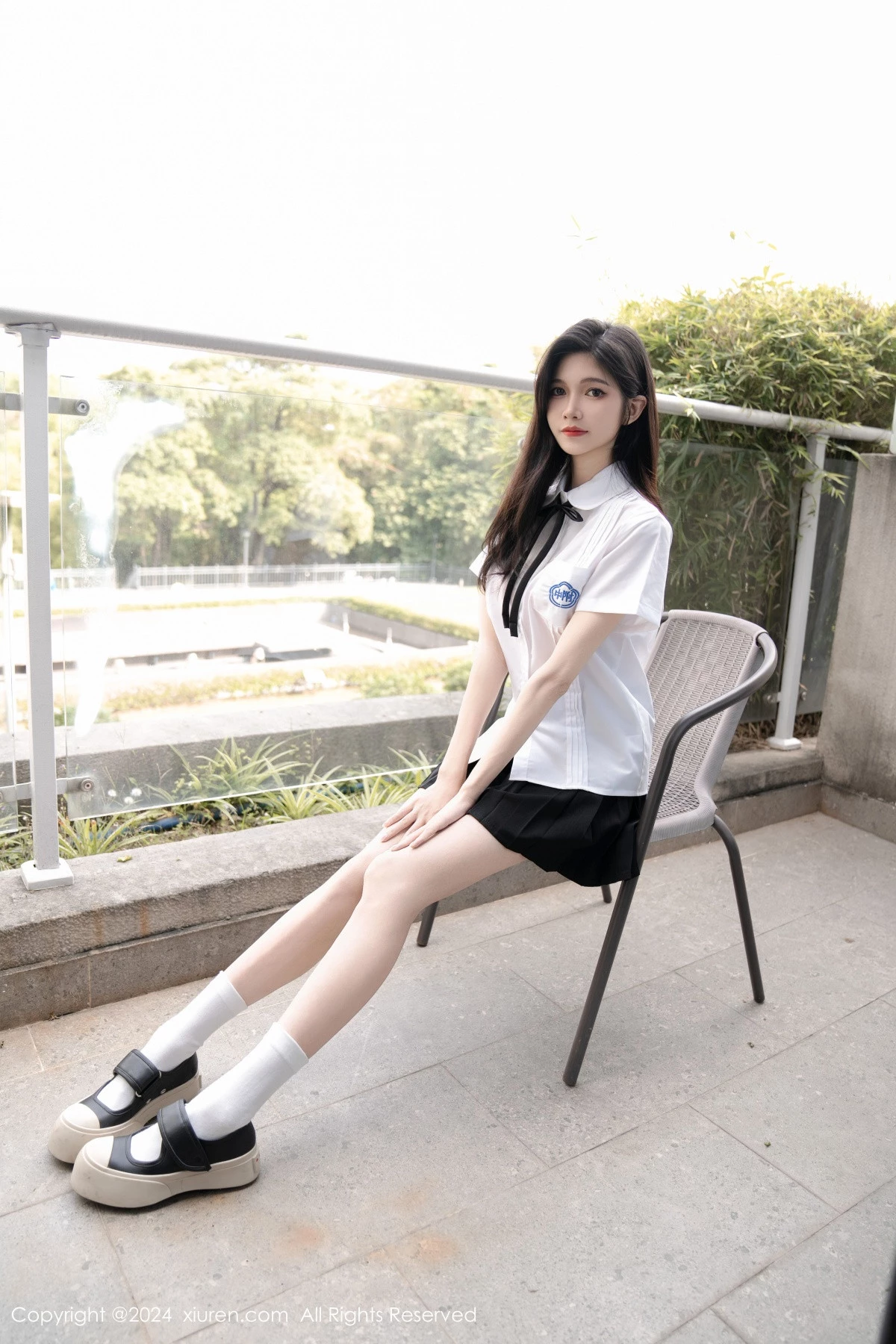 [[XiuRen秀人网]秀人网]No.8671_模特程程程性感学生制服半脱露粉色内衣秀苗条身材迷人诱惑写真90P