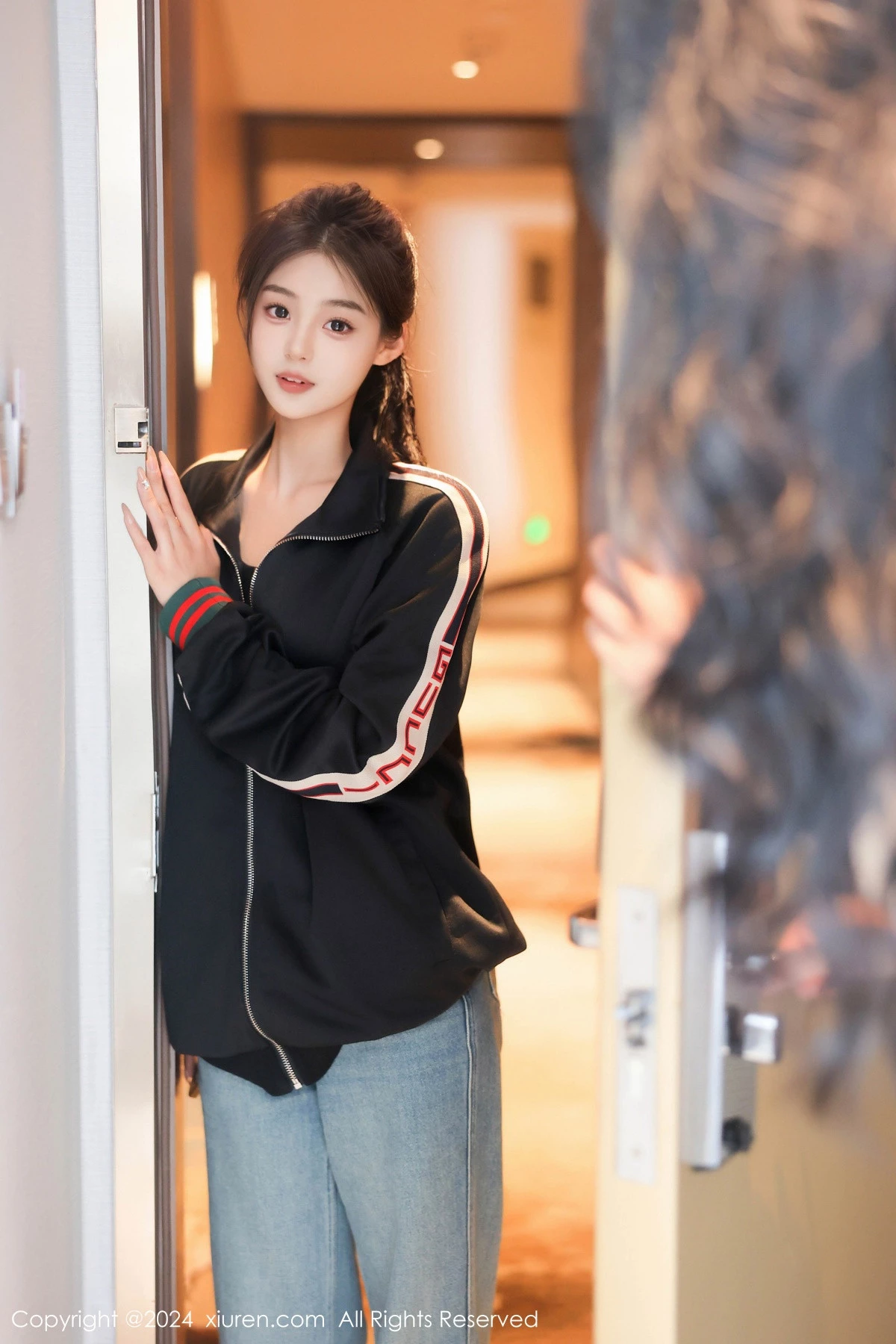 [[XiuRen秀人网]秀人网]No.8668_模特合集周周不吃香菜私房性感姐妹花黑色内衣完美诱惑写真85P