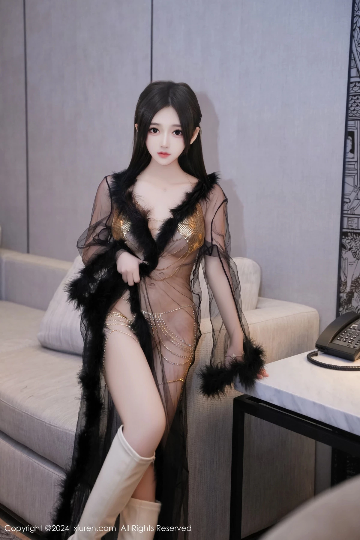 [[XiuRen秀人网]秀人网]No.8686_模特奶茶味的包子性感黑色薄纱服饰露金色情趣内衣撩人诱惑写真80P