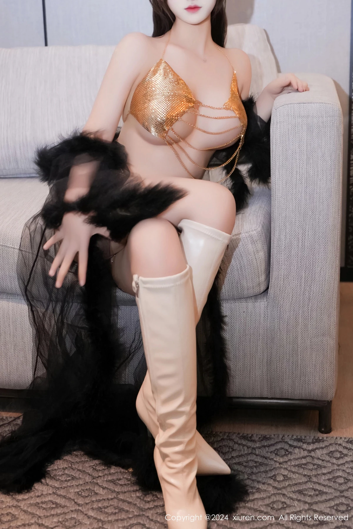 [[XiuRen秀人网]秀人网]No.8686_模特奶茶味的包子性感黑色薄纱服饰露金色情趣内衣撩人诱惑写真80P