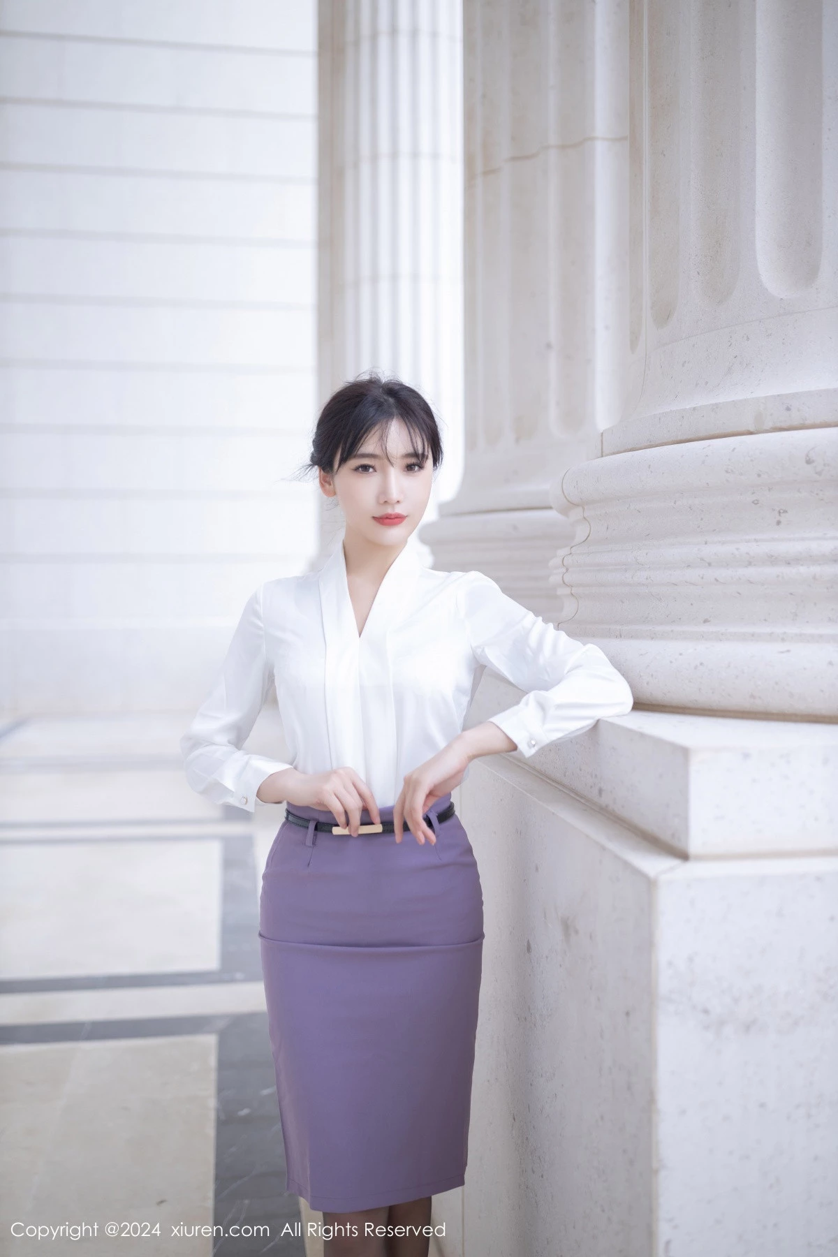 [[XiuRen秀人网]秀人网]No.8700_模特陆萱萱性感白T配紫短裙露白色内衣配超薄黑丝极致魅惑写真81P