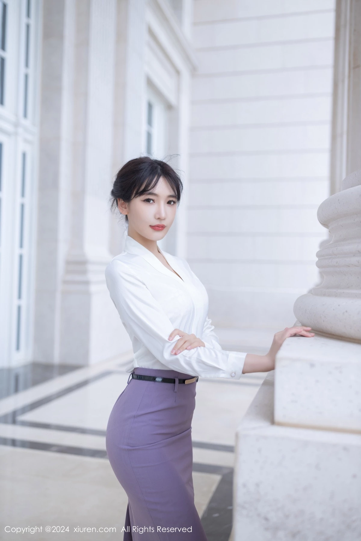 [[XiuRen秀人网]秀人网]No.8700_模特陆萱萱性感白T配紫短裙露白色内衣配超薄黑丝极致魅惑写真81P