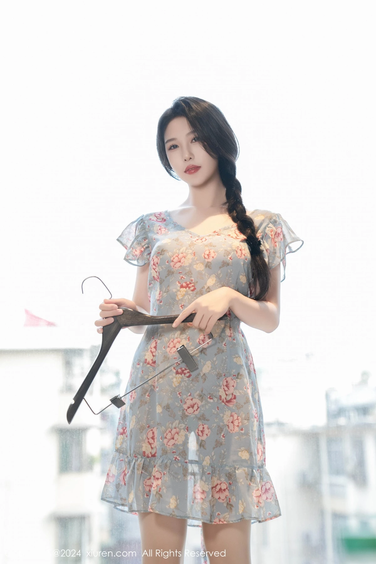 [[XiuRen秀人网]秀人网]No.8704_模特利世性感花纹图案连衣短裙配超薄肉丝秀曼妙身姿诱惑写真80P