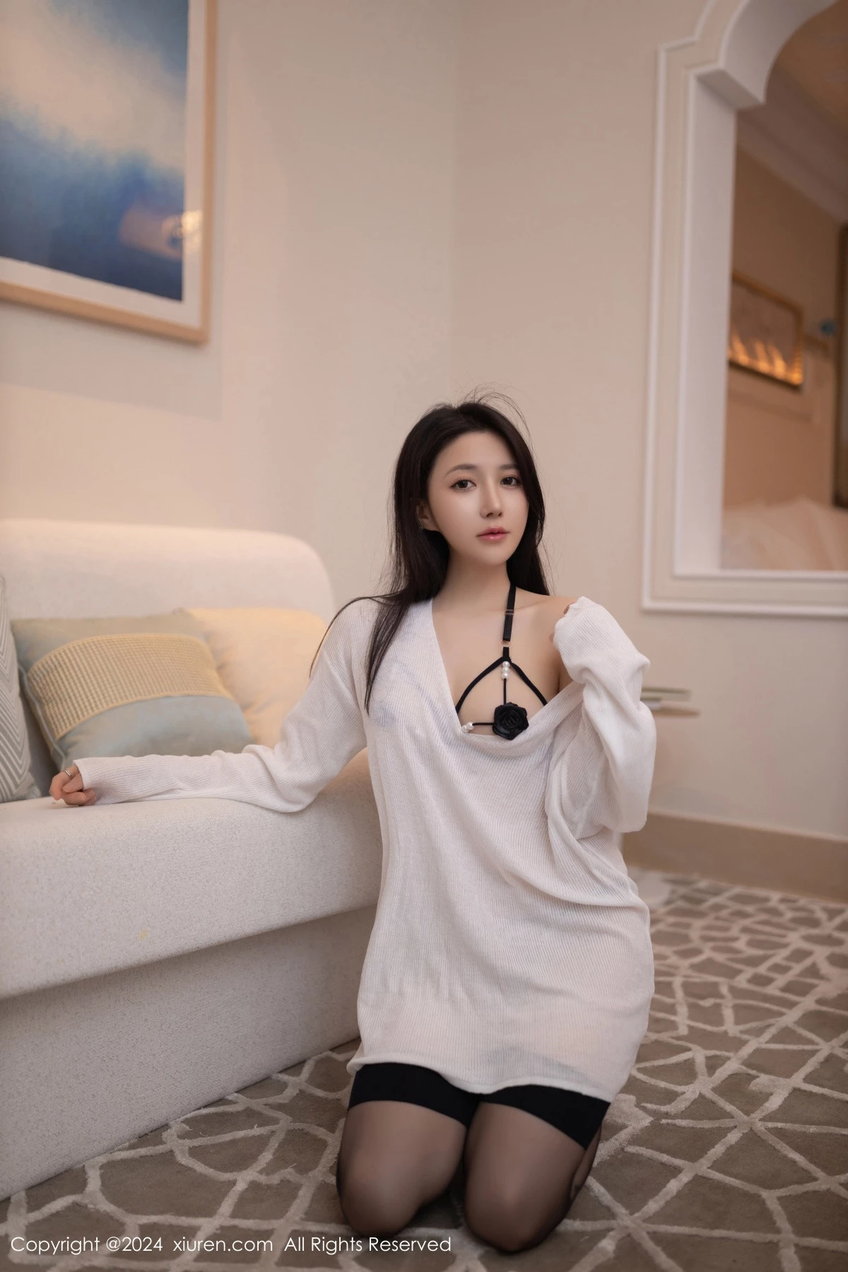 [[XiuRen秀人网]秀人网]No.8709_模特鱼子酱Fish白色上衣露黑色玫瑰情趣内衣秀曼妙身姿诱惑写真80P