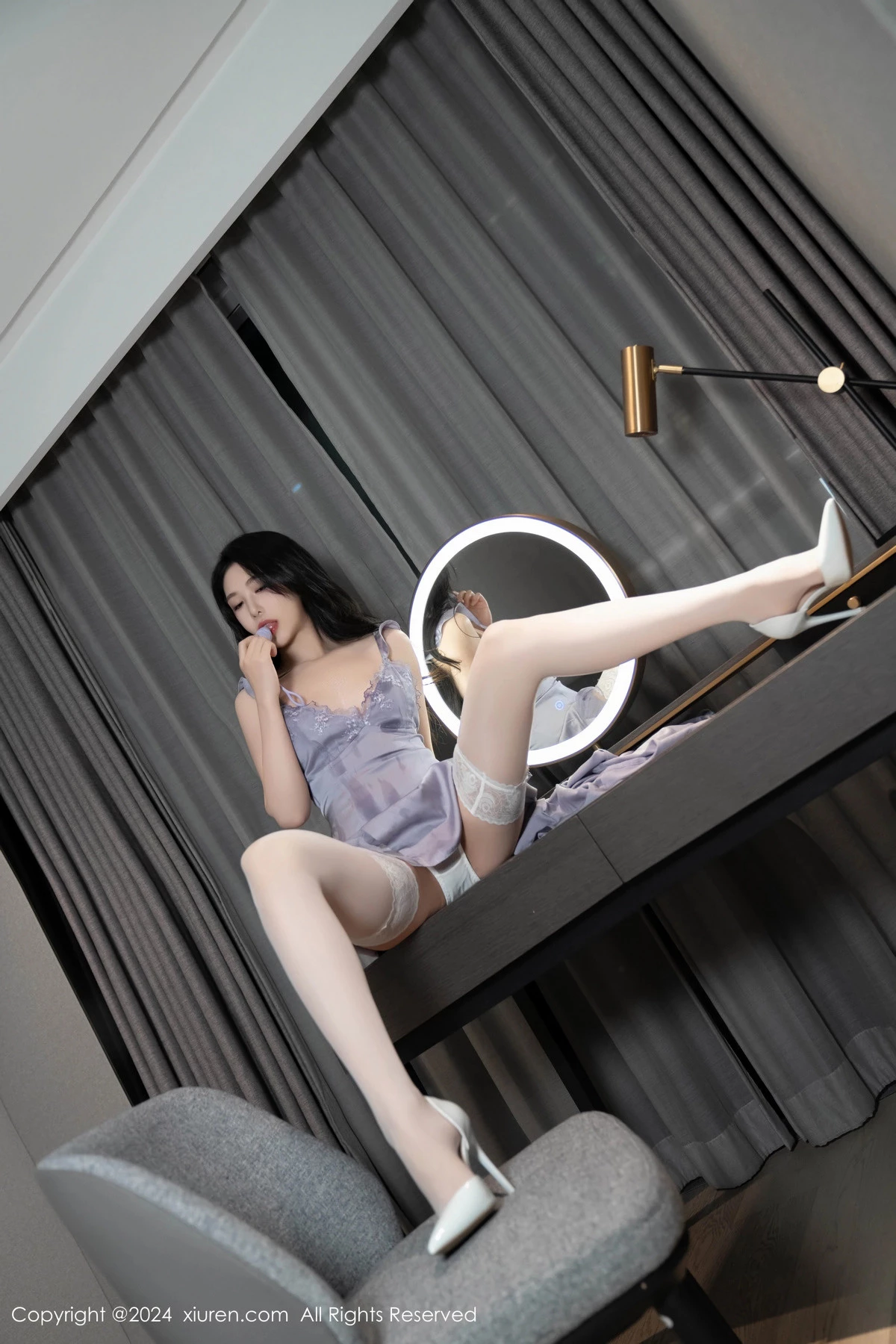 [[XiuRen秀人网]秀人网]No.8765_模特利世性感浅灰色吊带连衣短裙配白丝袜秀完美身材诱惑写真82P