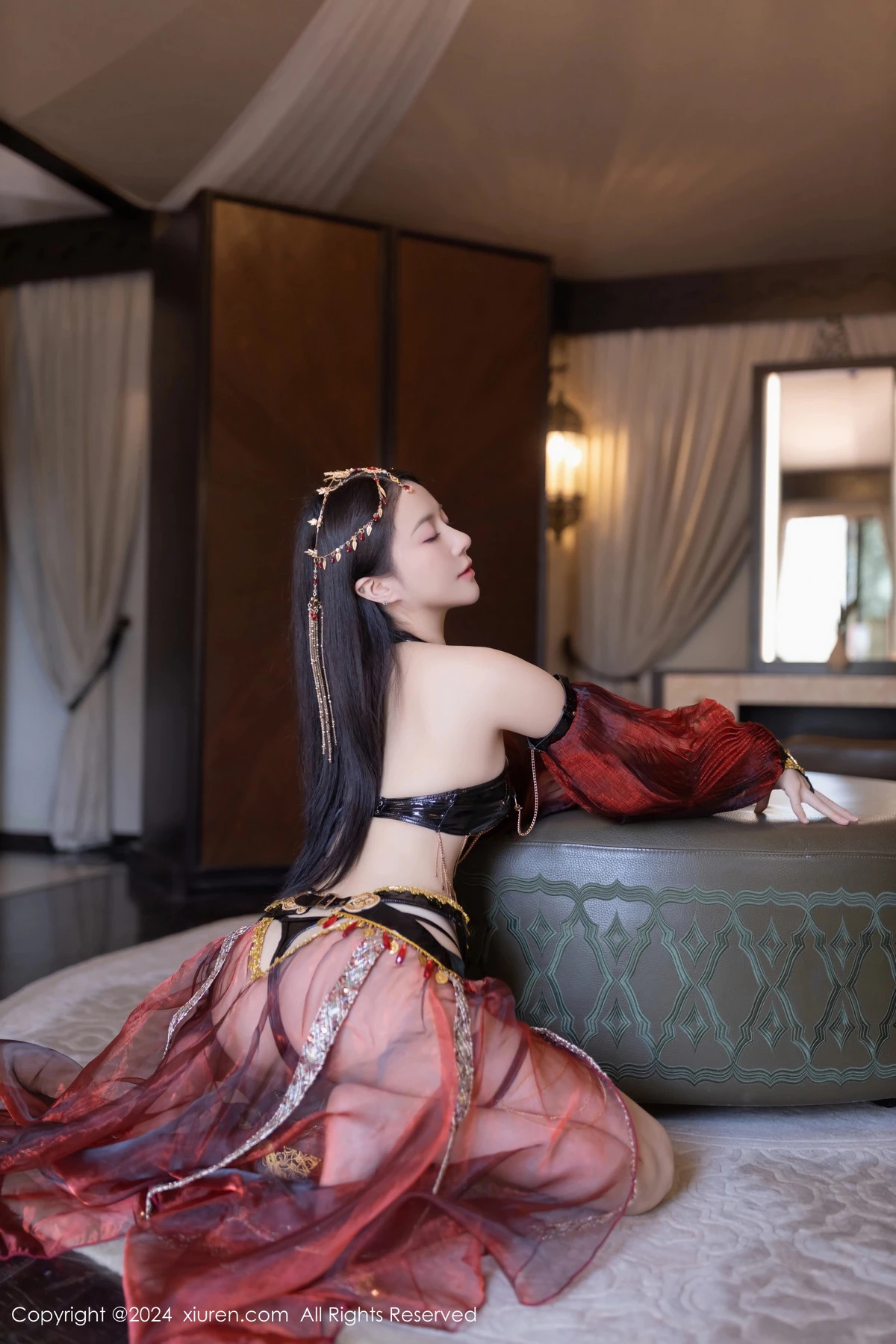 [[XiuRen秀人网]秀人网]No.8778_模特鱼子酱Fish性感舞娘薄纱露黑色情趣内衣秀完美身材诱惑写真80P