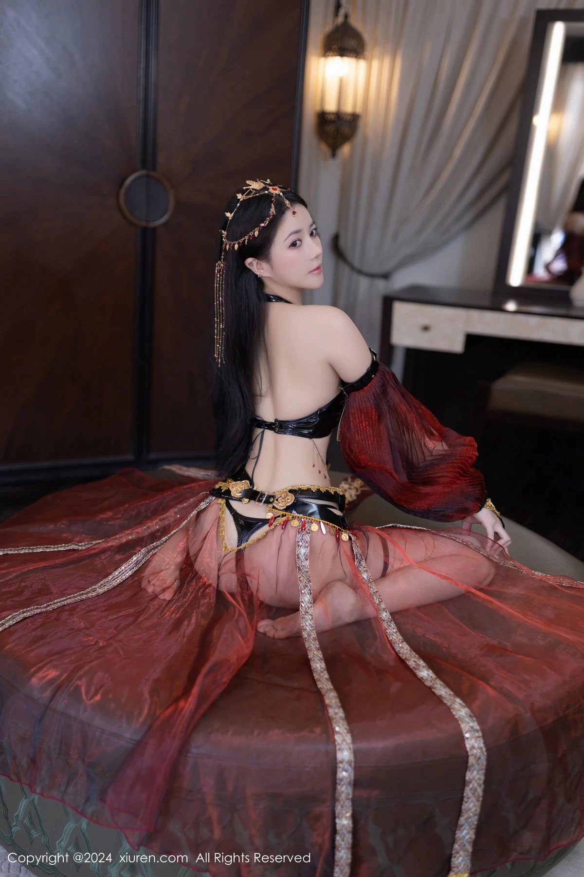 [[XiuRen秀人网]秀人网]No.8778_模特鱼子酱Fish性感舞娘薄纱露黑色情趣内衣秀完美身材诱惑写真80P