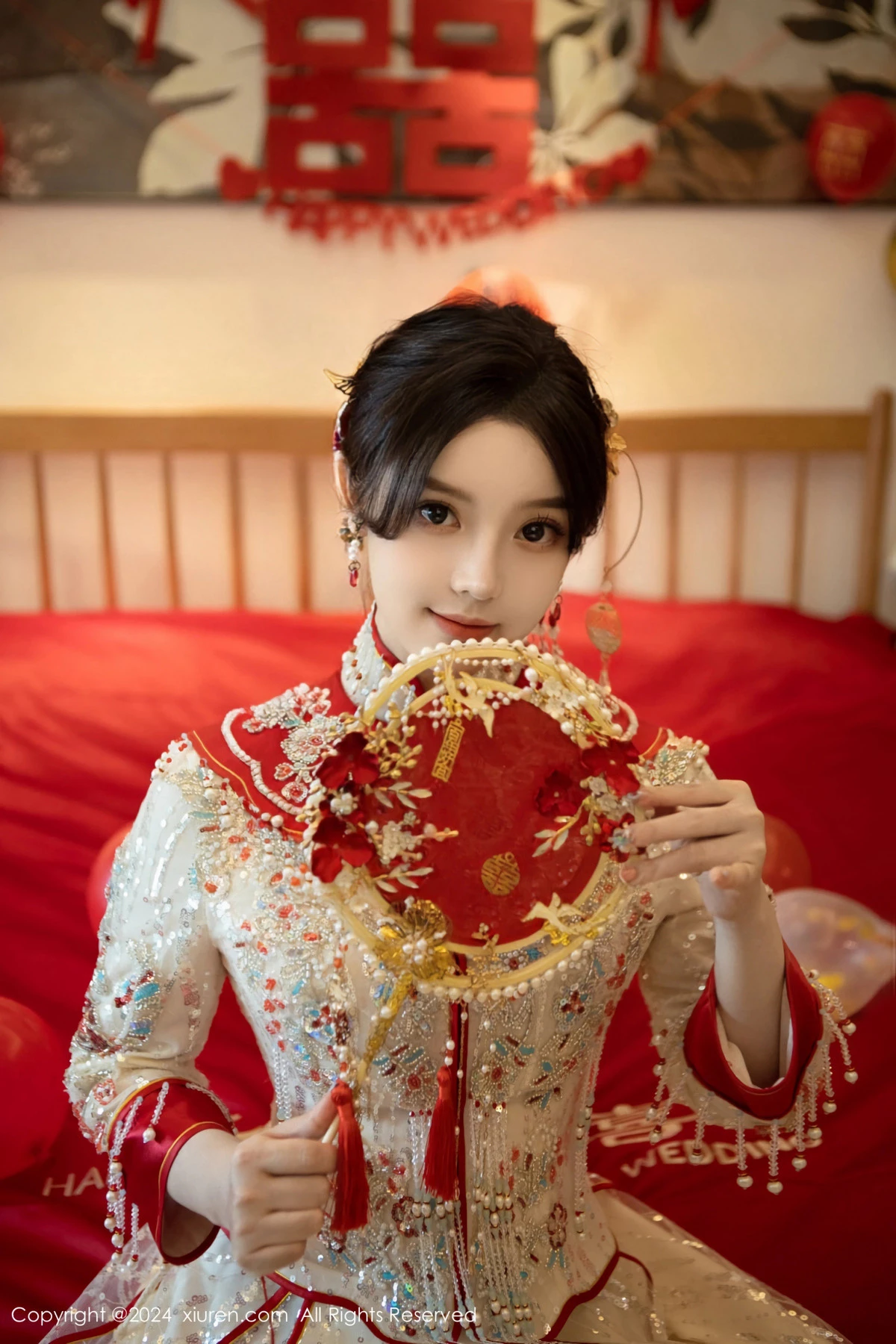 [[XiuRen秀人网]秀人网]No.8780_模特豆瓣酱闹新娘主题红色新娘装配超薄肉丝秀丰腴身材诱惑写真111P