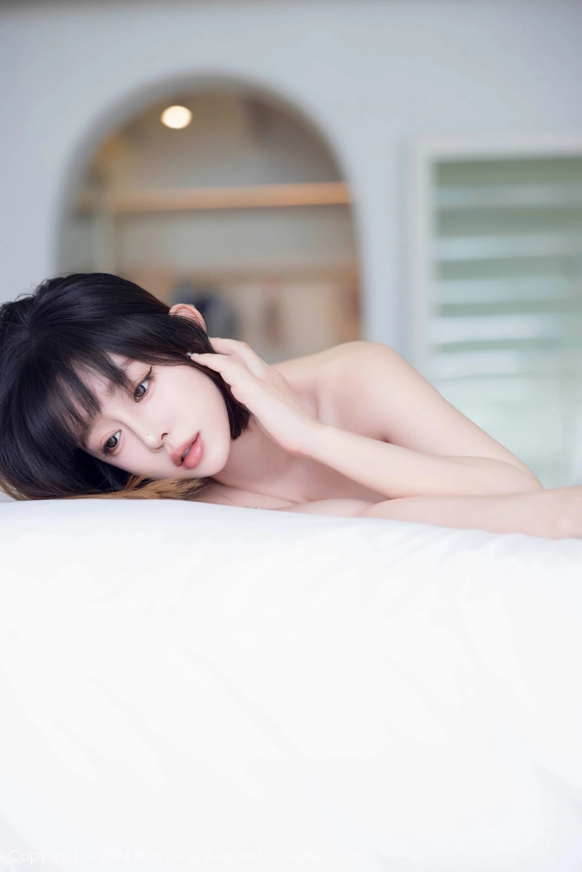 [HuaYang花漾]Vol.586_女神王雨纯性感淡绿色露肩连衣长裙半脱秀丰腴身姿撩人诱惑写真94P