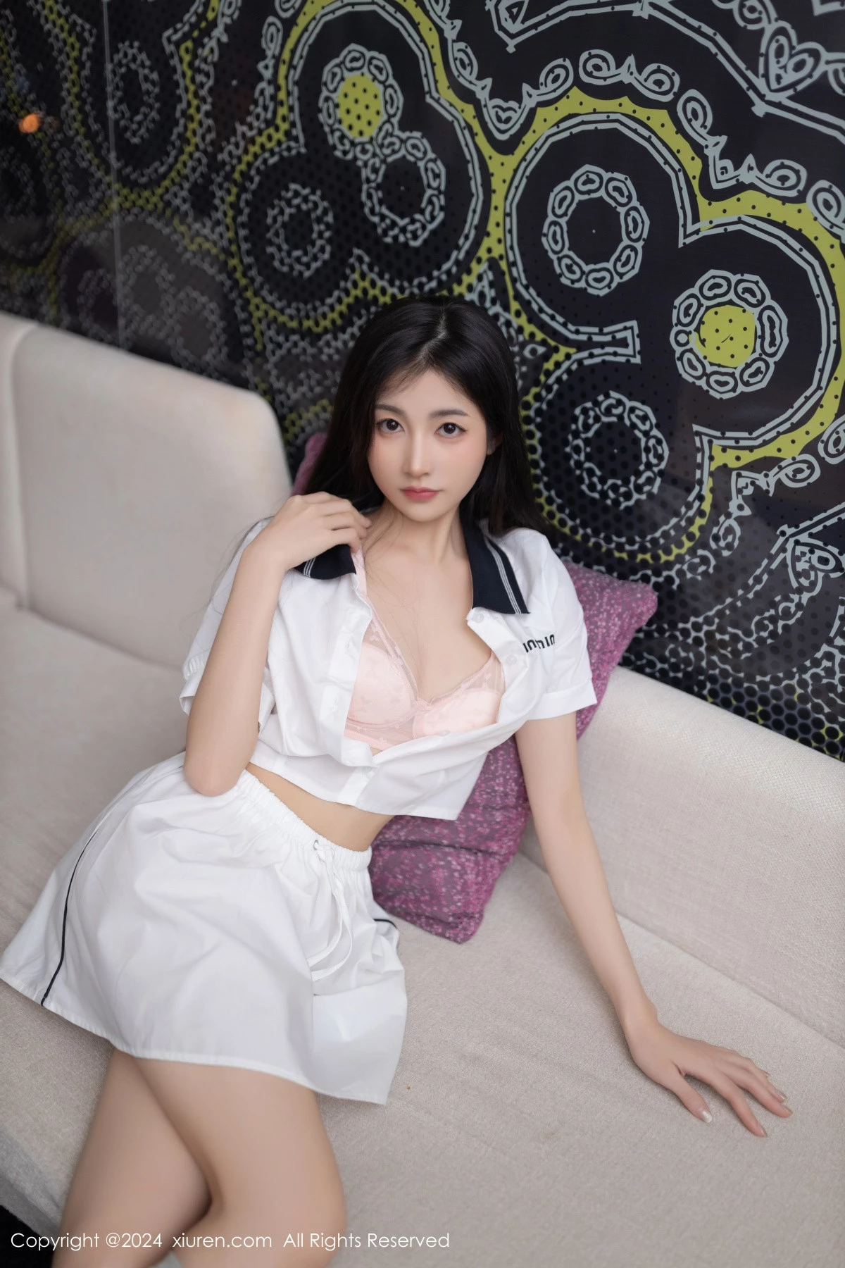 [[XiuRen秀人网]秀人网]No.8793_模特鱼尾fish性感白色短裙套装露粉色内衣秀曼妙身姿迷人写真80P