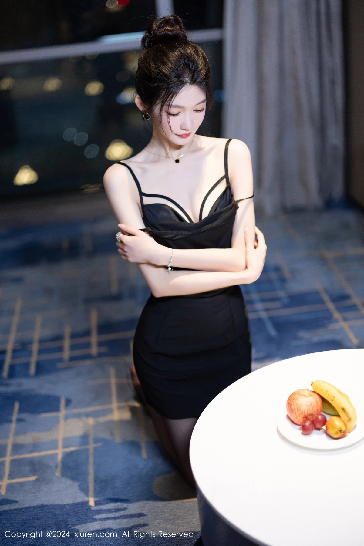 [[XiuRen秀人网]秀人网]No.8791_模特程程程性感黑色OL服饰露黑色蕾丝内衣配黑丝吊袜诱惑写真101P