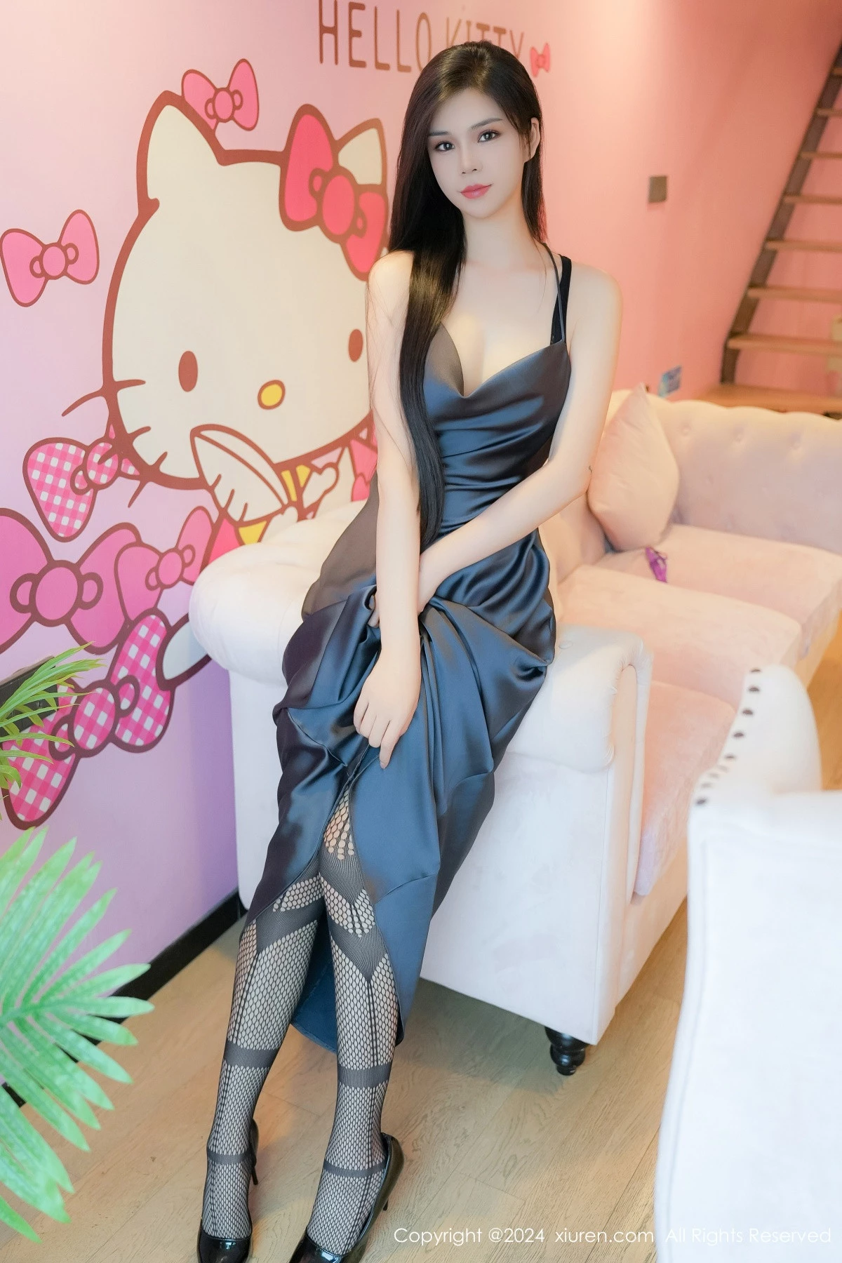 [[XiuRen秀人网]秀人网]No.8795_模特雪糕CiCi性感紫色长裙露缕空连体黑丝秀完美身材诱惑写真98P