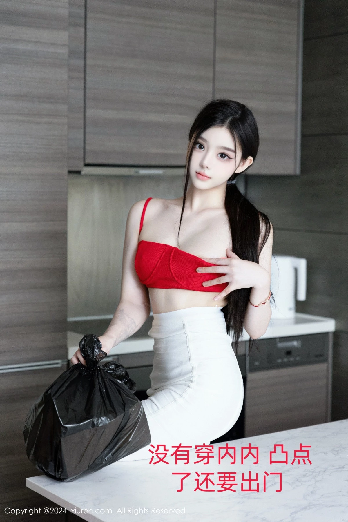 [[XiuRen秀人网]秀人网]No.8794_模特龙雪儿红色情趣内衣配白短裙露超薄肉丝秀白嫩美腿诱惑写真51P