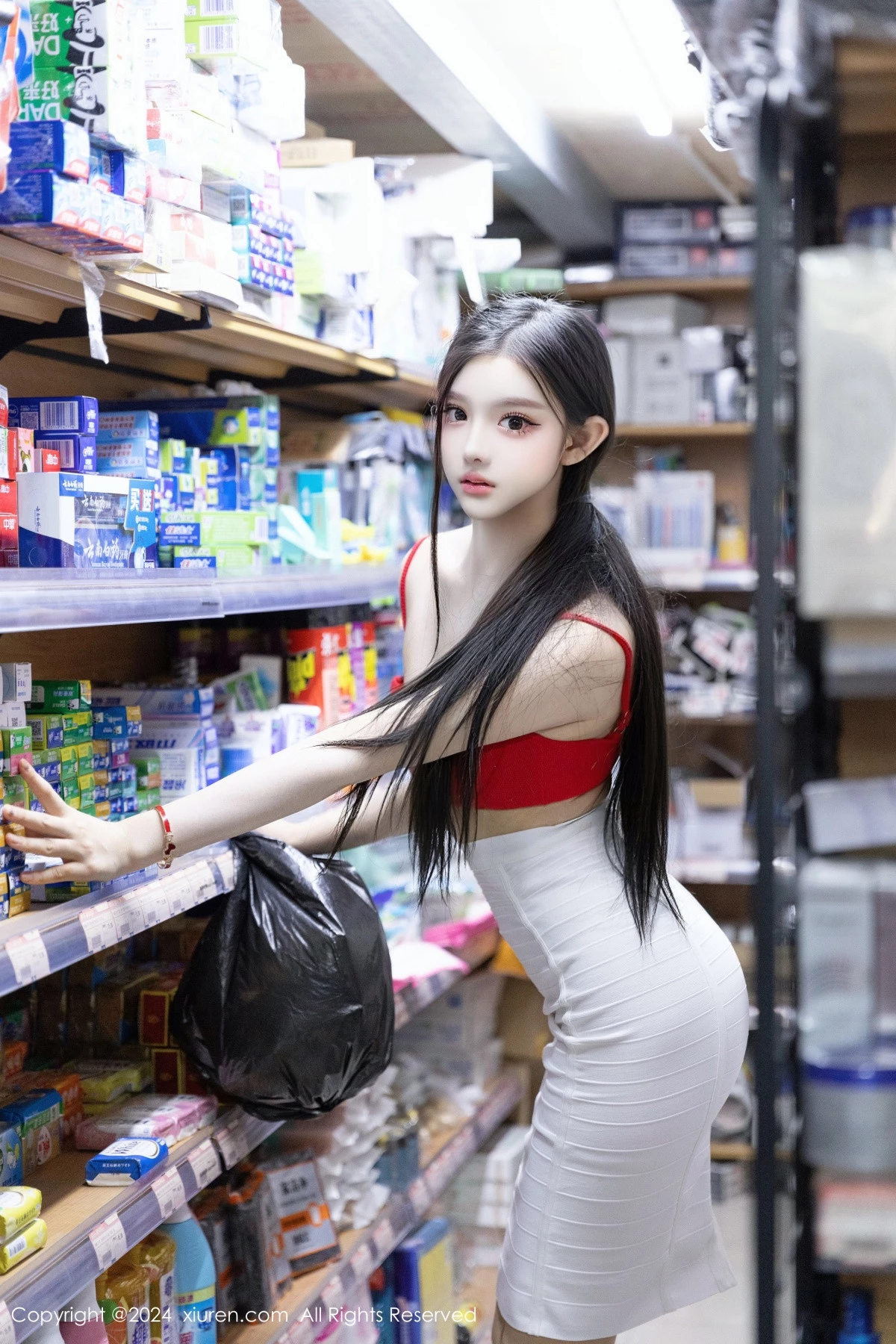 [[XiuRen秀人网]秀人网]No.8794_模特龙雪儿红色情趣内衣配白短裙露超薄肉丝秀白嫩美腿诱惑写真51P