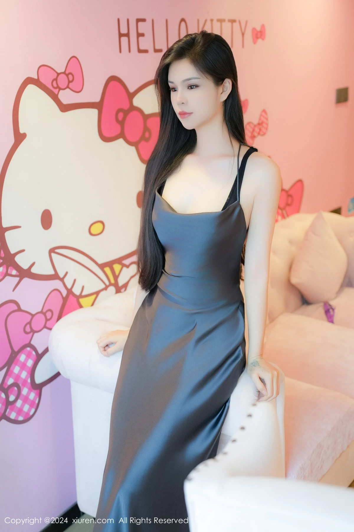 [[XiuRen秀人网]秀人网]No.8795_模特雪糕CiCi性感紫色长裙露缕空连体黑丝秀完美身材诱惑写真98P