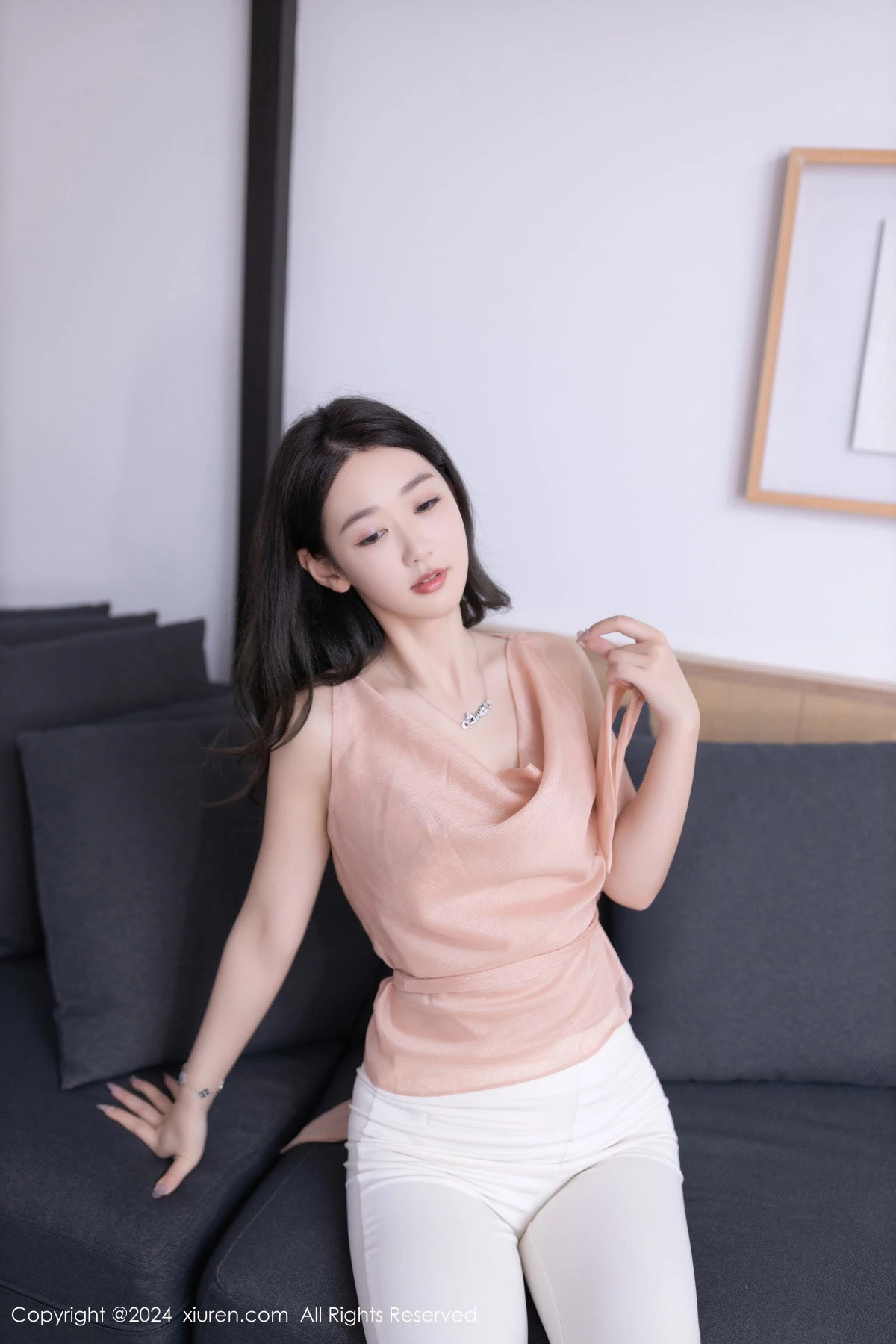 [[XiuRen秀人网]秀人网]No.8714_模特唐安琪性感蓝白色内衣配开档肉丝秀曼妙身姿迷人诱惑写真81P