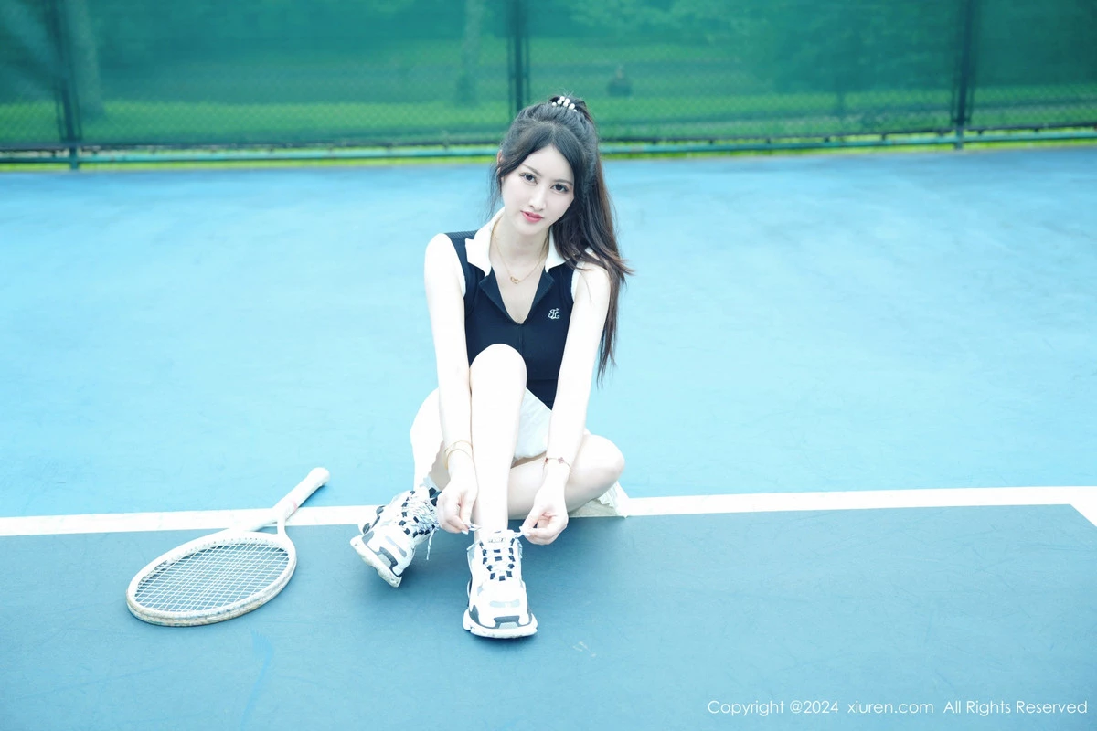 [[XiuRen秀人网]秀人网]No.8821_模特诗诗kiki户外性感运动装露粉色内衣秀丰腴身姿惹火诱惑写真74P