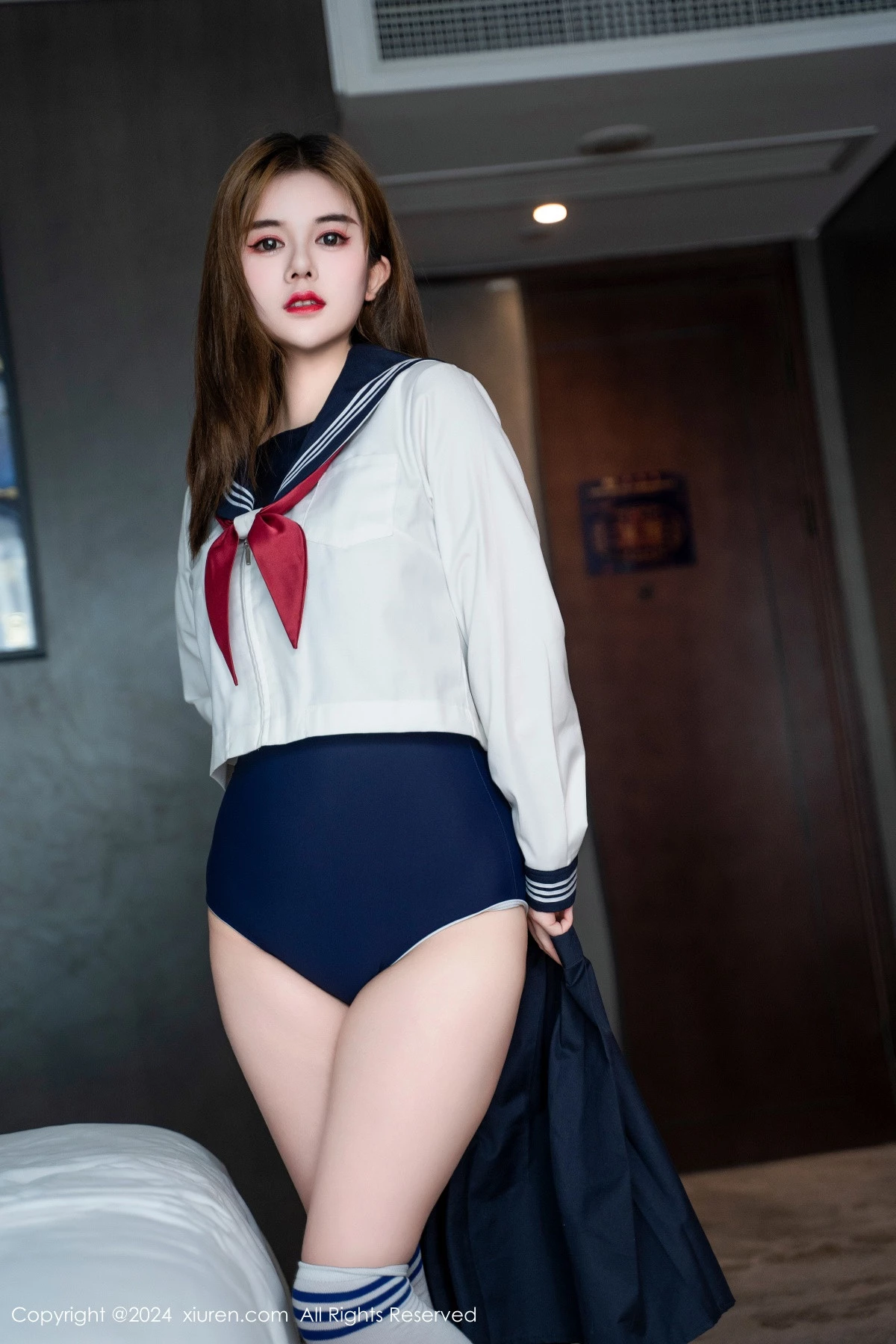 [[XiuRen秀人网]秀人网]No.8819_新人模特凌彩烟私房浴缸性感学生服饰半脱秀丰满身材诱惑写真86P