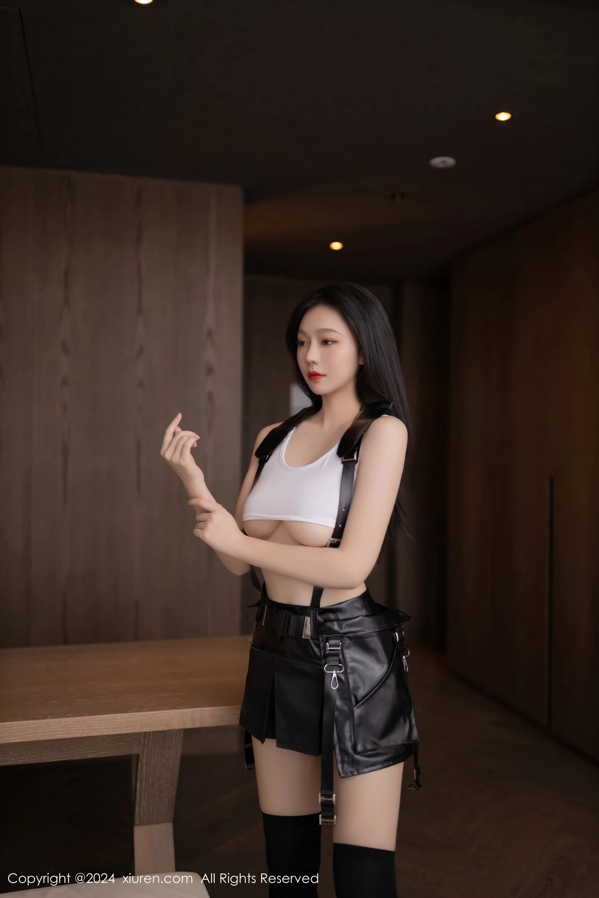 [[XiuRen秀人网]秀人网]No.8829_模特安然anran性感CosPlay蒂法服饰配黑丝袜秀柔美身姿诱惑写真80P