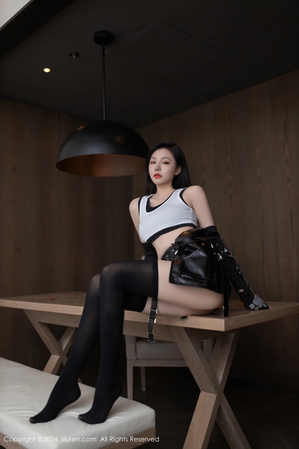 [[XiuRen秀人网]秀人网]No.8829_模特安然anran性感CosPlay蒂法服饰配黑丝袜秀柔美身姿诱惑写真80P