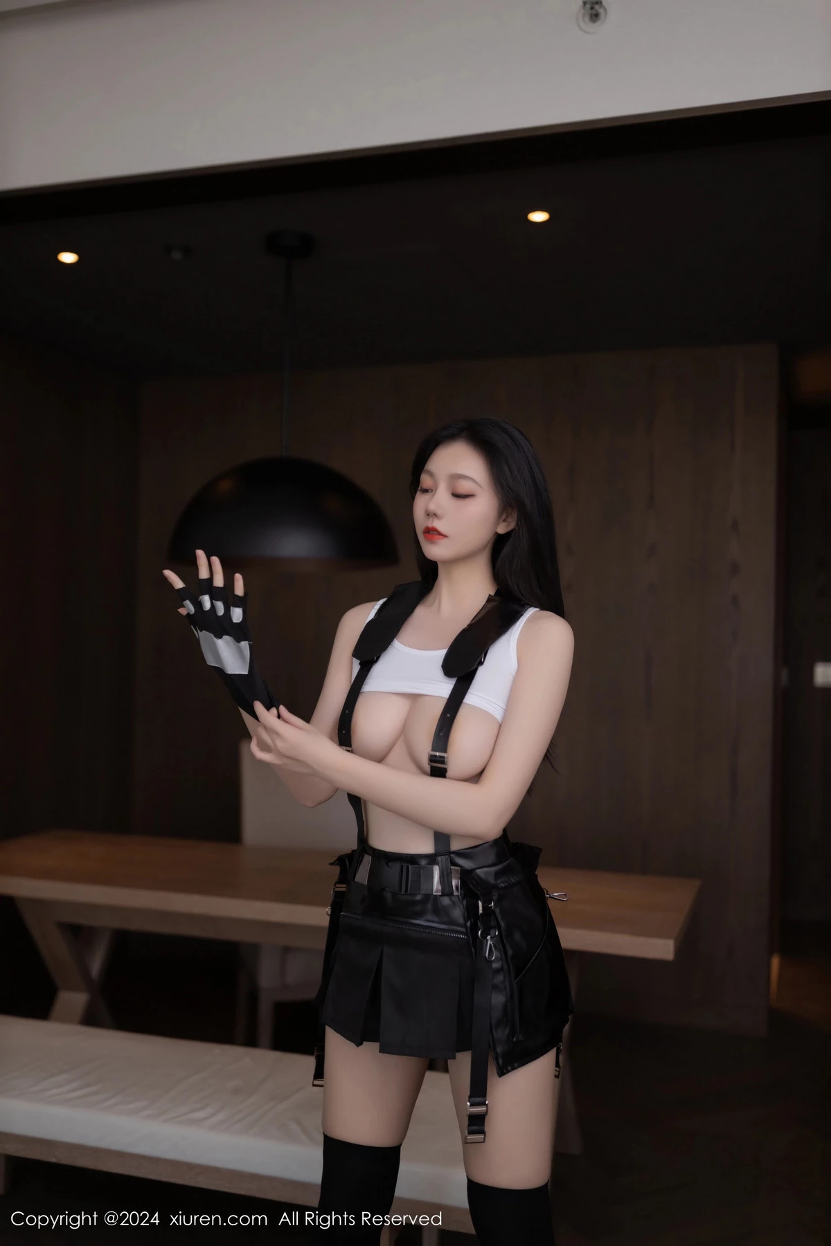 [[XiuRen秀人网]秀人网]No.8829_模特安然anran性感CosPlay蒂法服饰配黑丝袜秀柔美身姿诱惑写真80P