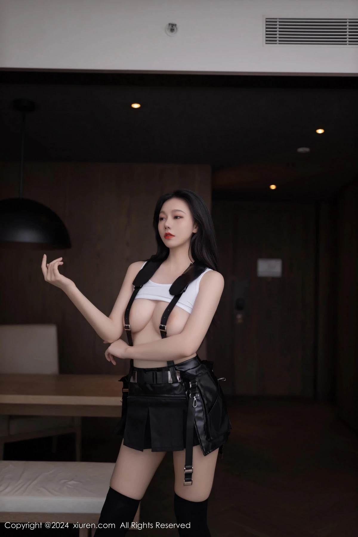 [[XiuRen秀人网]秀人网]No.8829_模特安然anran性感CosPlay蒂法服饰配黑丝袜秀柔美身姿诱惑写真80P