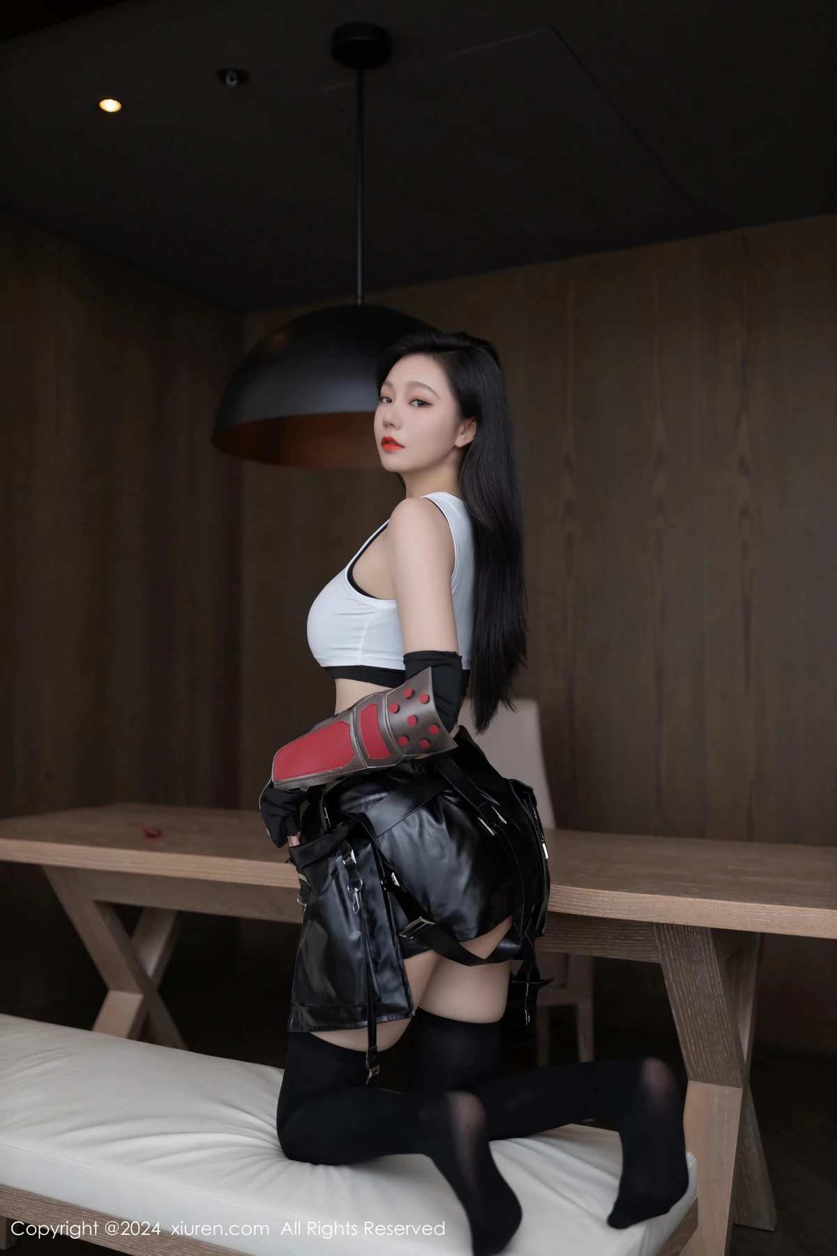 [[XiuRen秀人网]秀人网]No.8829_模特安然anran性感CosPlay蒂法服饰配黑丝袜秀柔美身姿诱惑写真80P