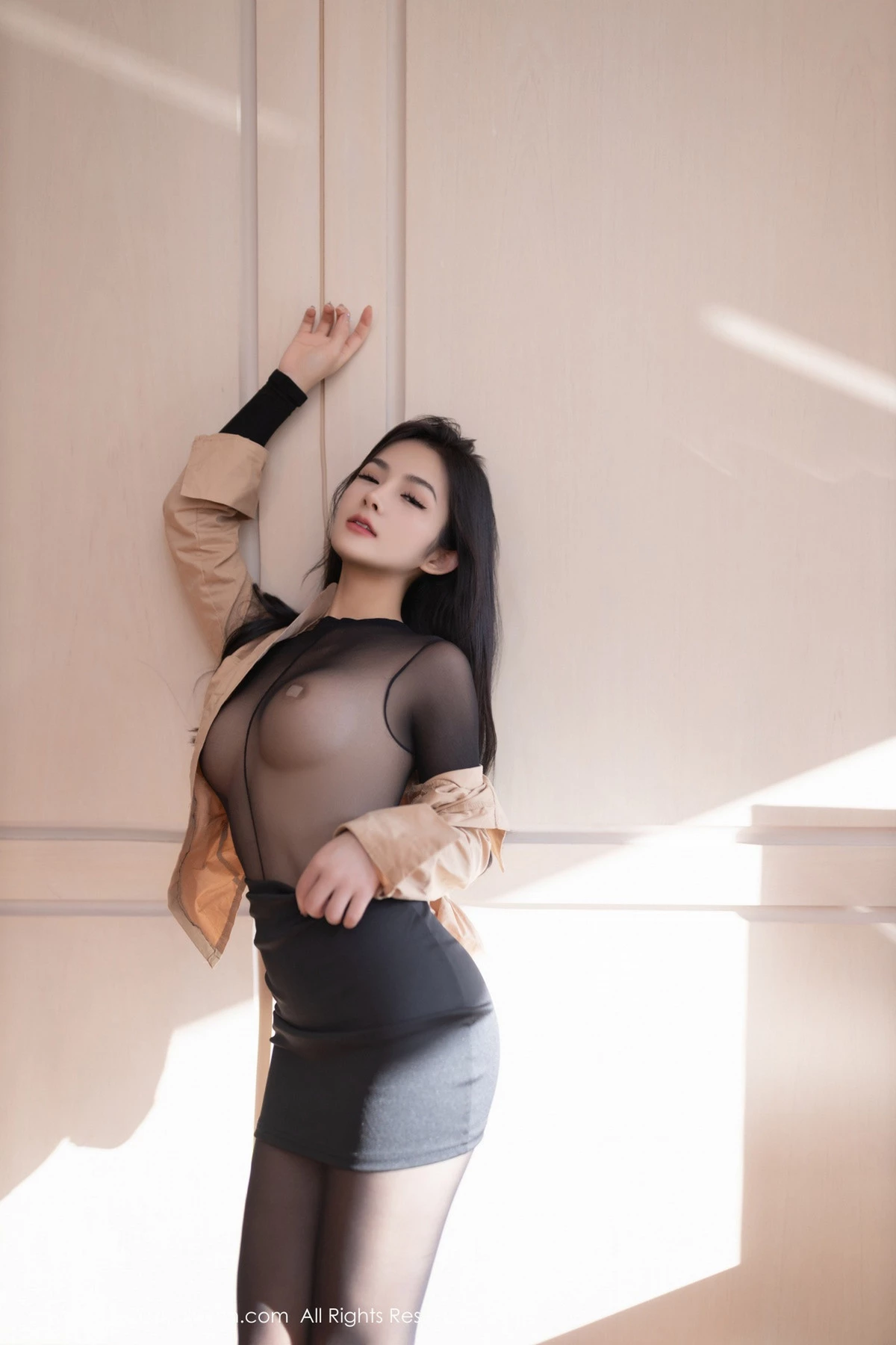 [[XiuRen秀人网]秀人网]No.8835_模特谭小灵性感OL服饰露超薄连体黑丝秀丰腴惹火身材诱惑写真80P