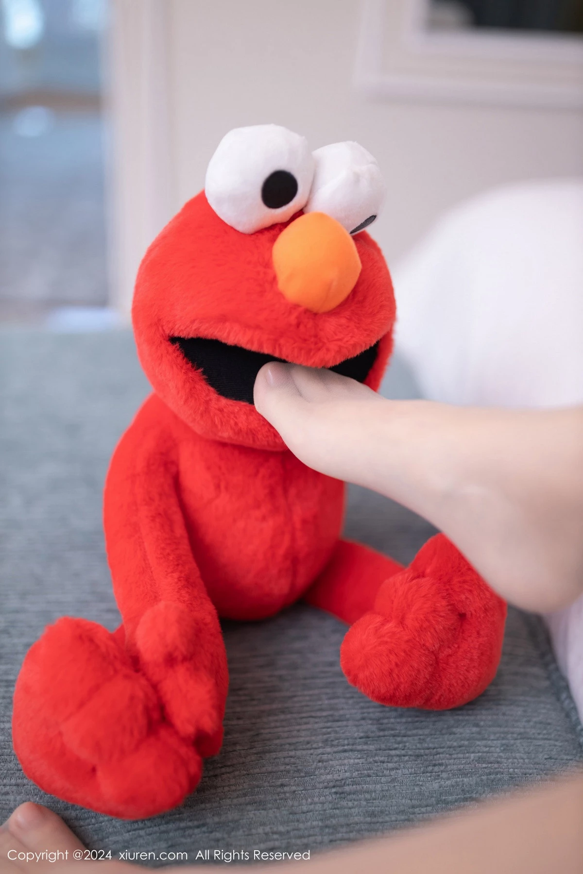 [[XiuRen秀人网]秀人网]No.8834_模特杏子Yada白色轻透连衣短裙配超薄肉丝秀曼妙身姿诱惑写真84P