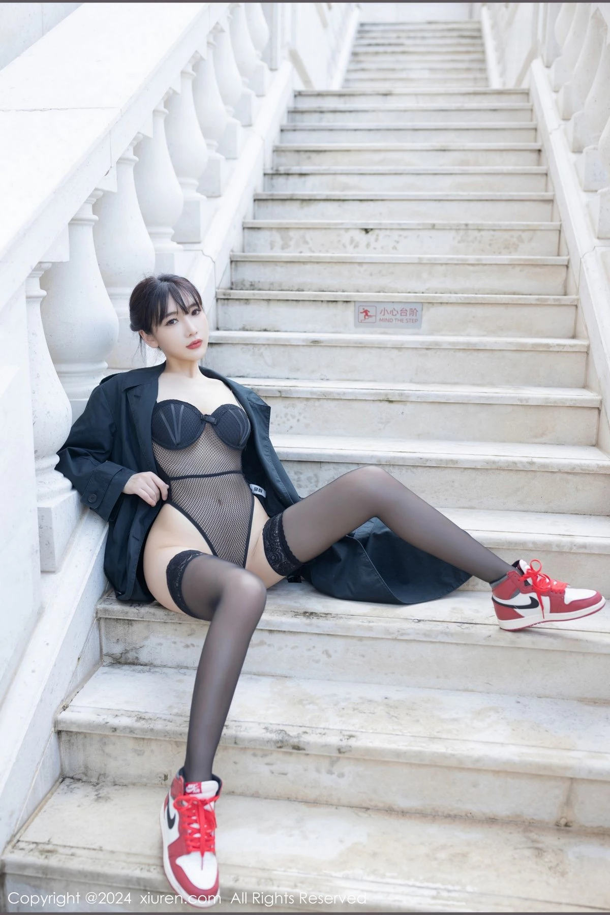 [[XiuRen秀人网]秀人网]No.8844_模特陆萱萱性感黑色蕾丝情趣服饰配黑丝袜秀柔美身姿诱惑写真80P