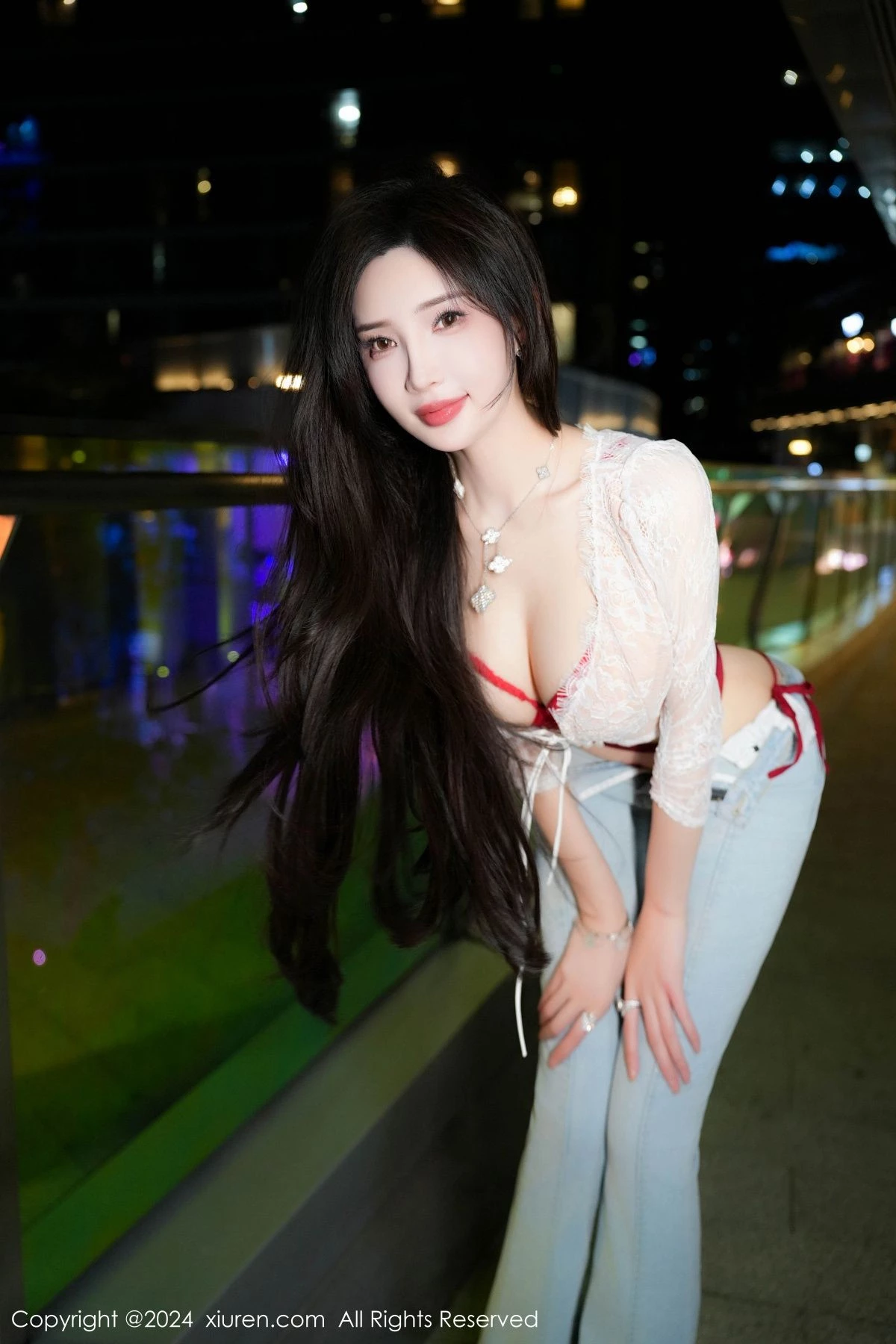 [[XiuRen秀人网]秀人网]No.8846_女神Carol周妍希X性感红色内衣配黑丝吊袜秀完美身材诱惑写真58P