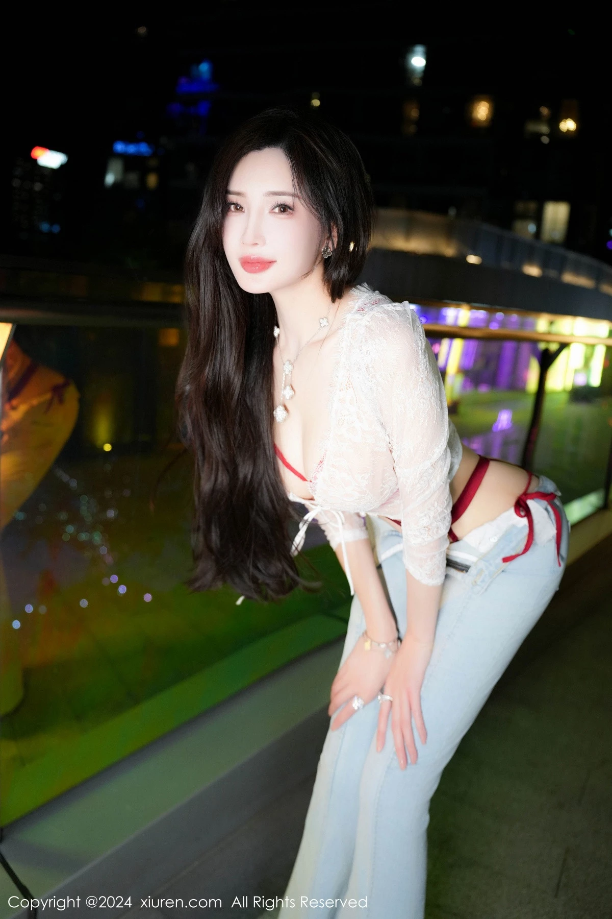 [[XiuRen秀人网]秀人网]No.8846_女神Carol周妍希X性感红色内衣配黑丝吊袜秀完美身材诱惑写真58P