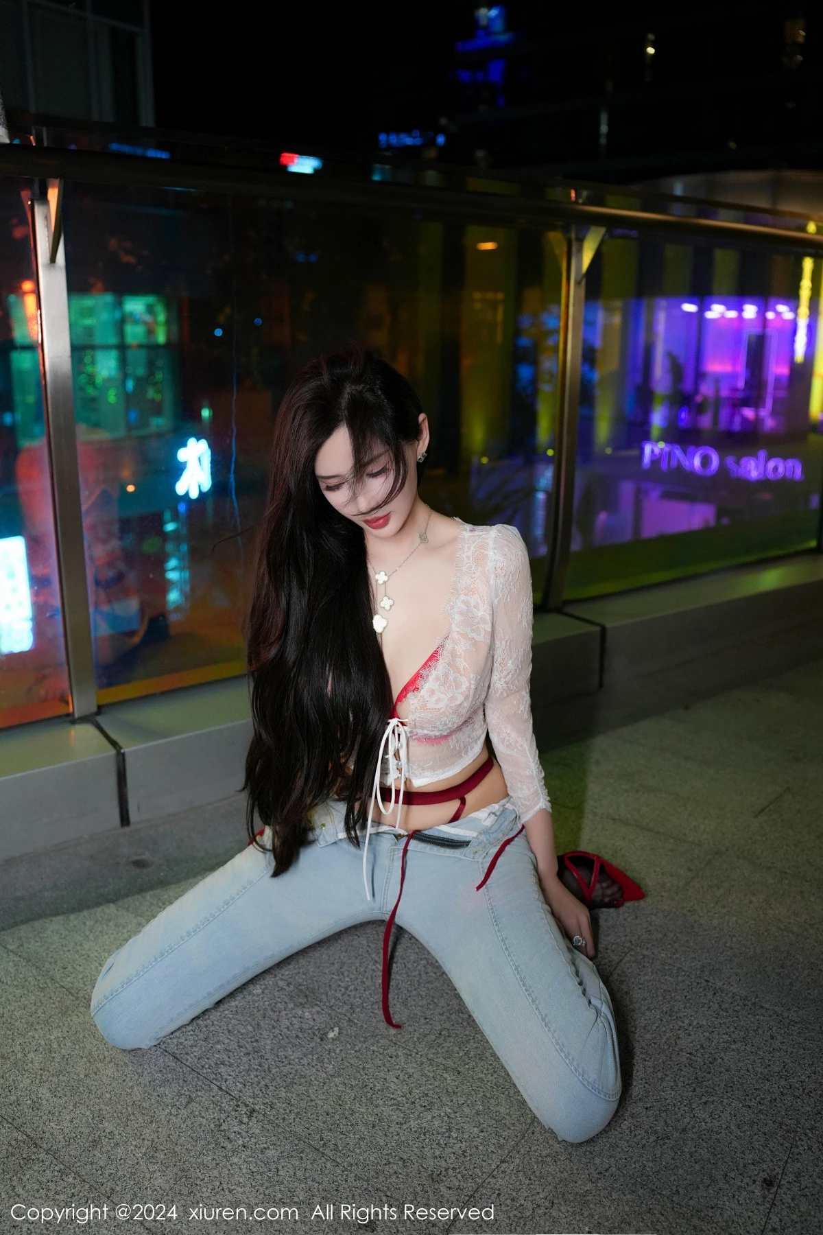 [[XiuRen秀人网]秀人网]No.8846_女神Carol周妍希X性感红色内衣配黑丝吊袜秀完美身材诱惑写真58P