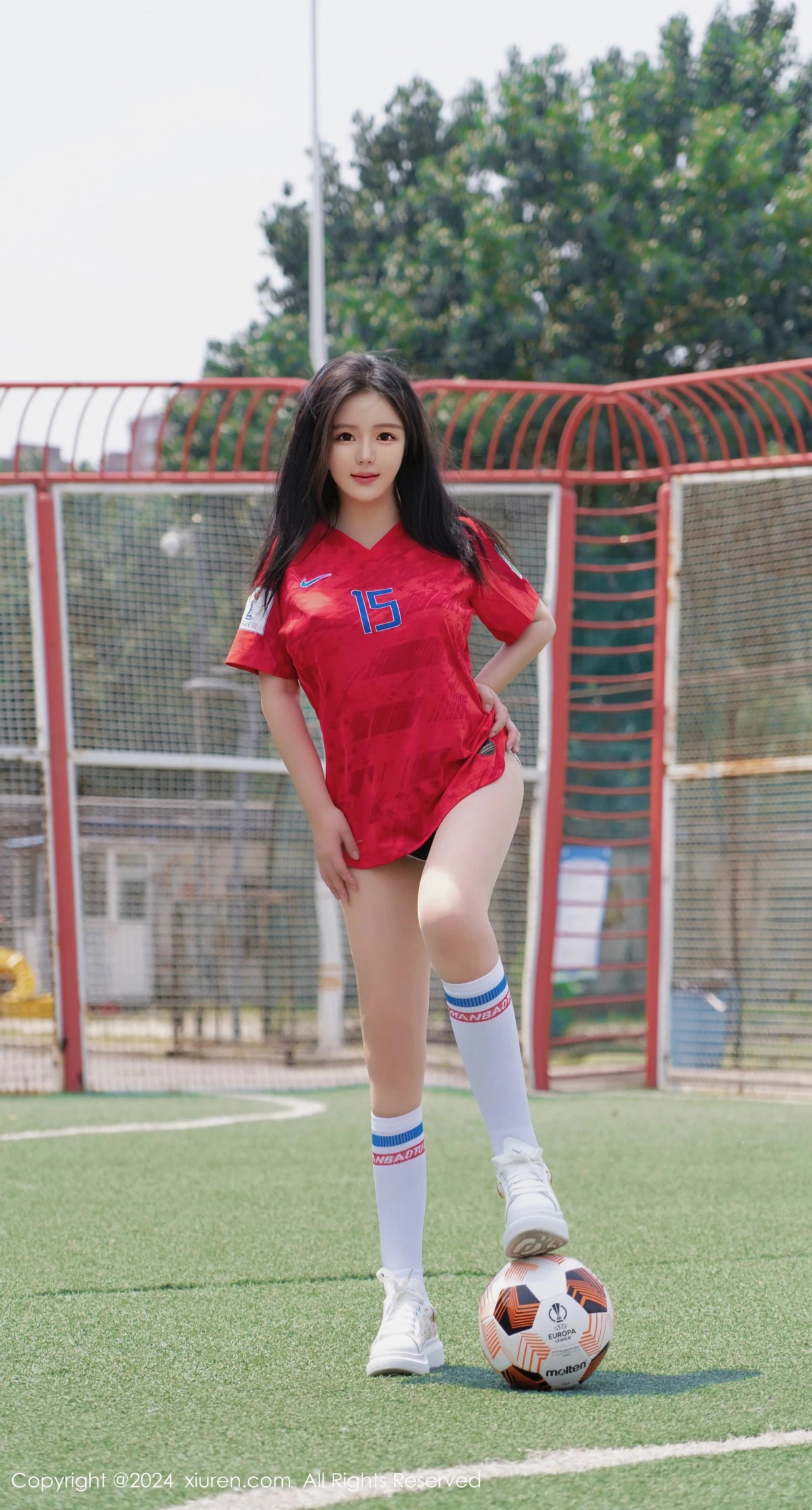 [[XiuRen秀人网]秀人网]No.8733_模特小薯条nienie足球场景性感红色足球服饰秀曼妙身姿诱惑写真87P