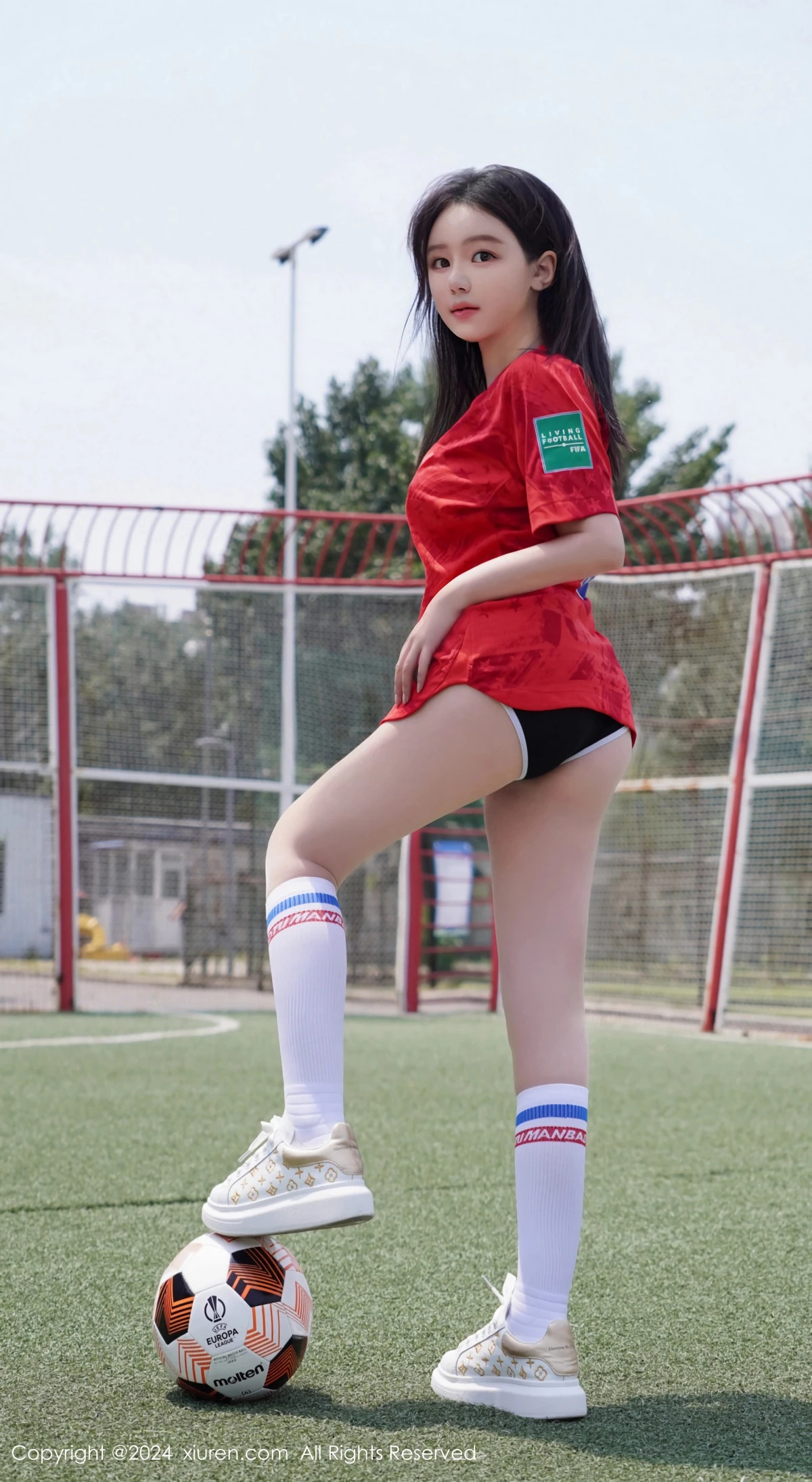 [[XiuRen秀人网]秀人网]No.8733_模特小薯条nienie足球场景性感红色足球服饰秀曼妙身姿诱惑写真87P