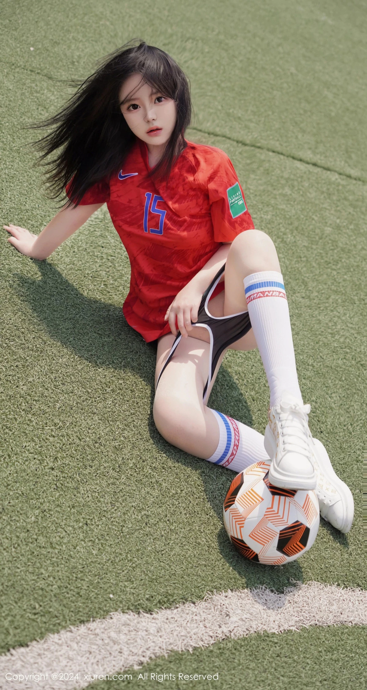 [[XiuRen秀人网]秀人网]No.8733_模特小薯条nienie足球场景性感红色足球服饰秀曼妙身姿诱惑写真87P