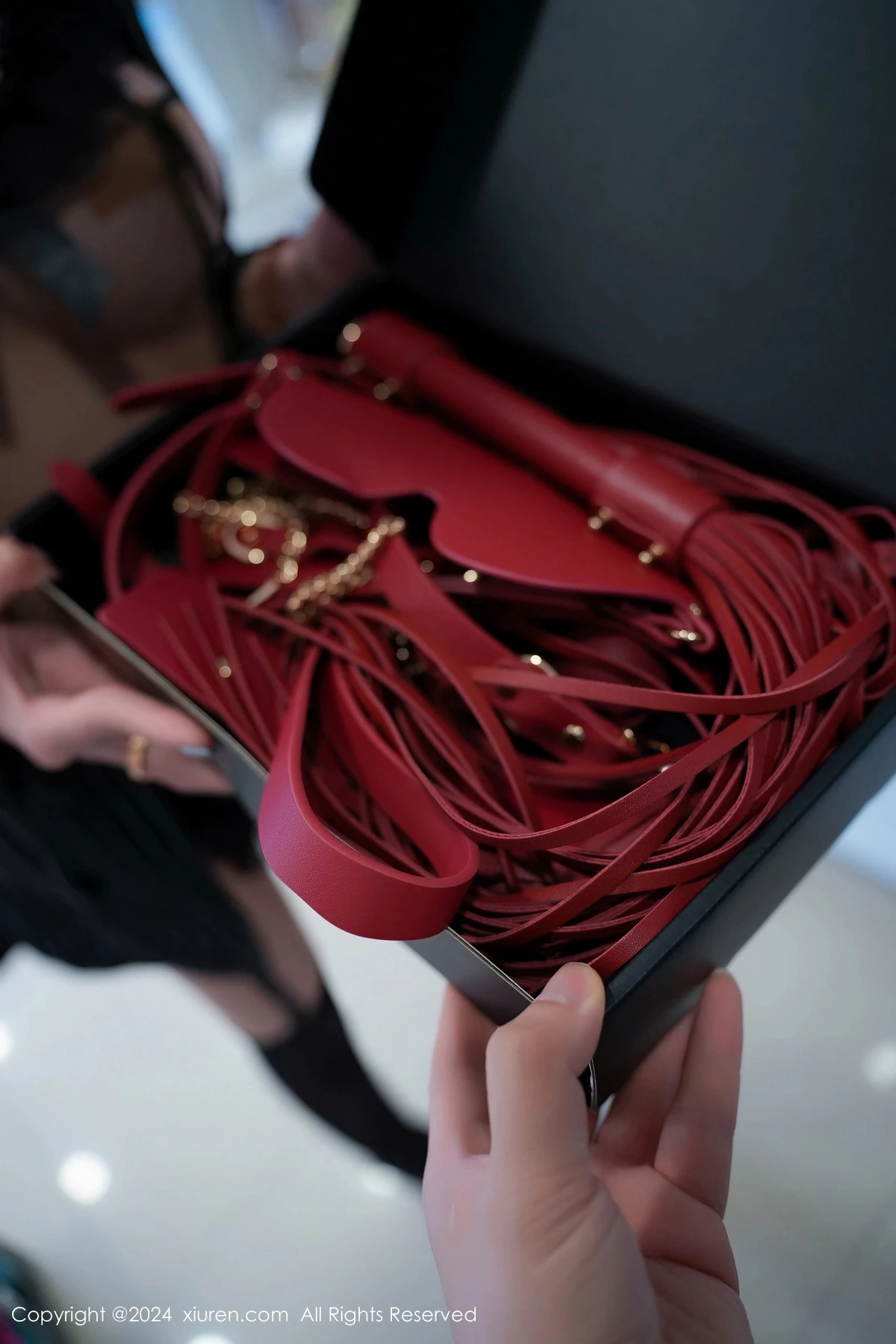 [[XiuRen秀人网]秀人网]No.8728_模特Zoe柚柚性感黑色情趣内衣配黑丝袜秀凹凸惹火身材诱惑写真113P