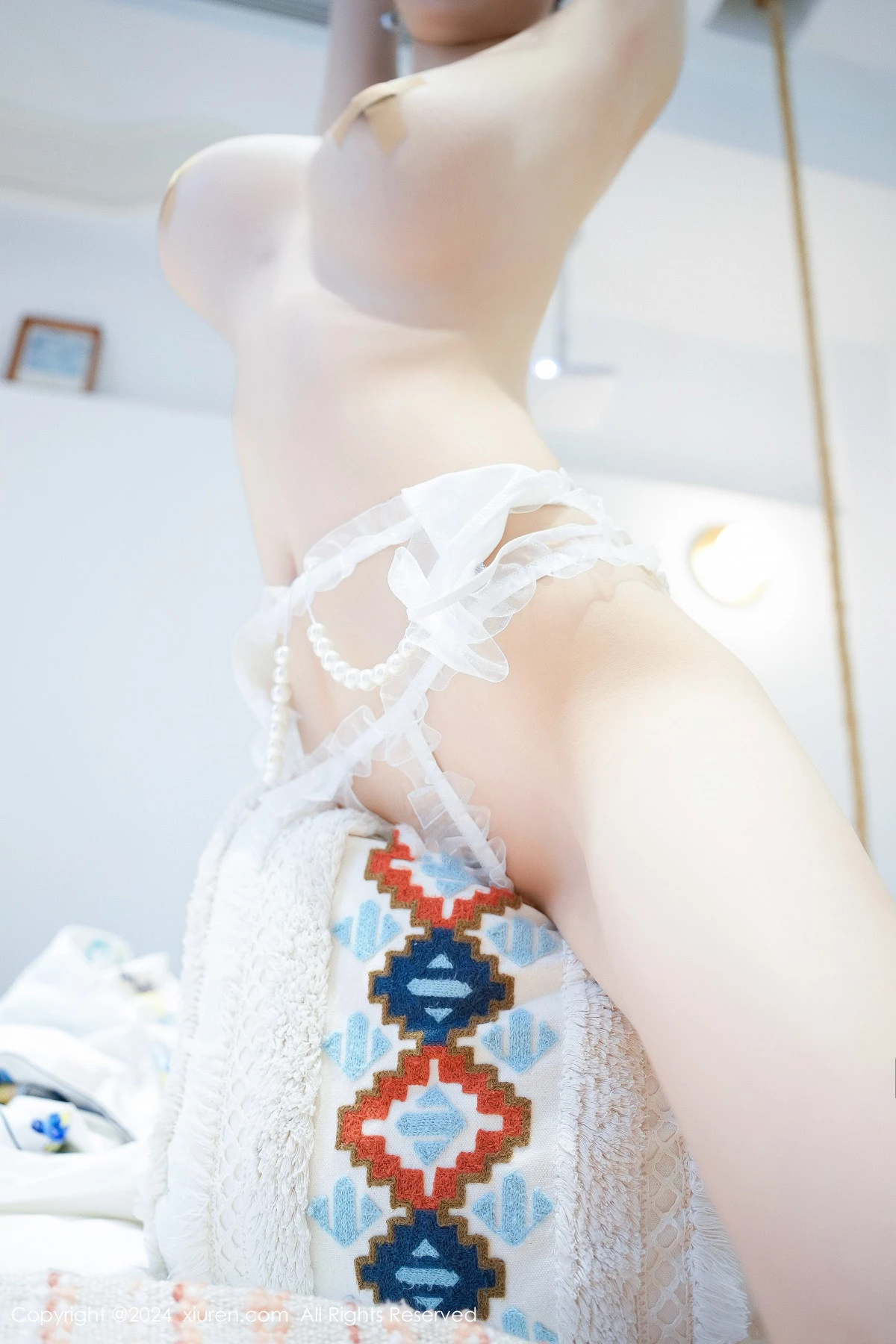 [[XiuRen秀人网]秀人网]No.8745_模特Erikaki性感空姐制服配开档肉丝露情趣内衣秀火辣身材诱惑写真81P