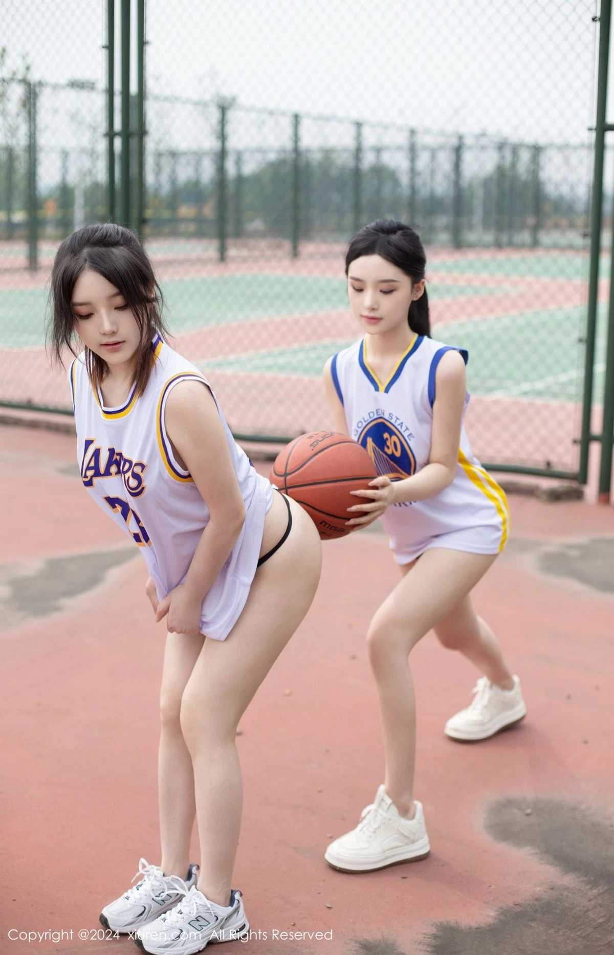 [[XiuRen秀人网]秀人网]No.8744_模特合集女神豆瓣酱蓝球场景互动性感黑色情趣内衣惹火诱惑写真83P