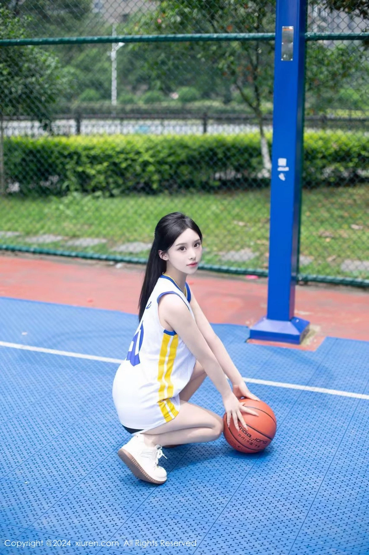 [[XiuRen秀人网]秀人网]No.8744_模特合集女神豆瓣酱蓝球场景互动性感黑色情趣内衣惹火诱惑写真83P