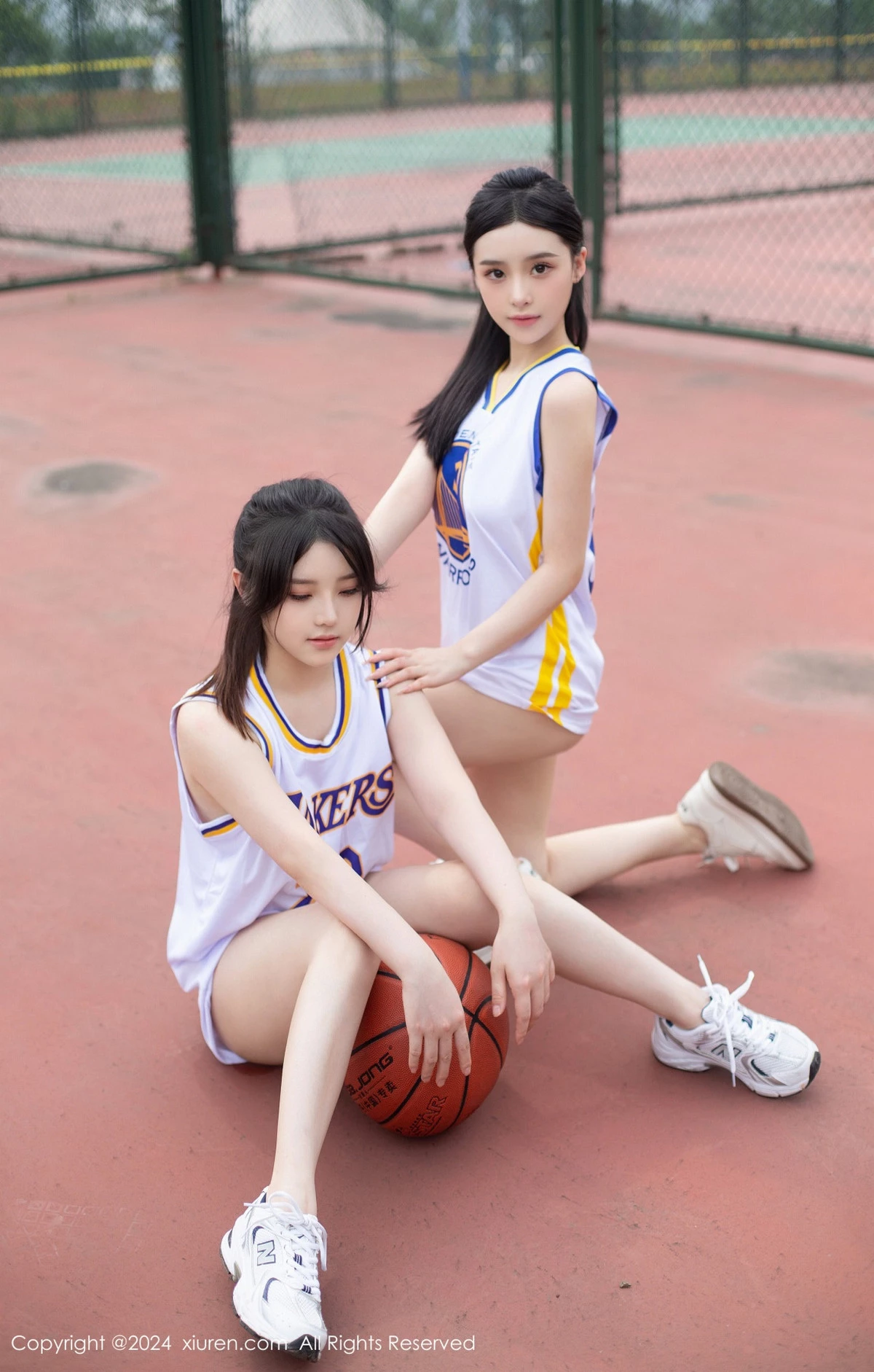 [[XiuRen秀人网]秀人网]No.8744_模特合集女神豆瓣酱蓝球场景互动性感黑色情趣内衣惹火诱惑写真83P