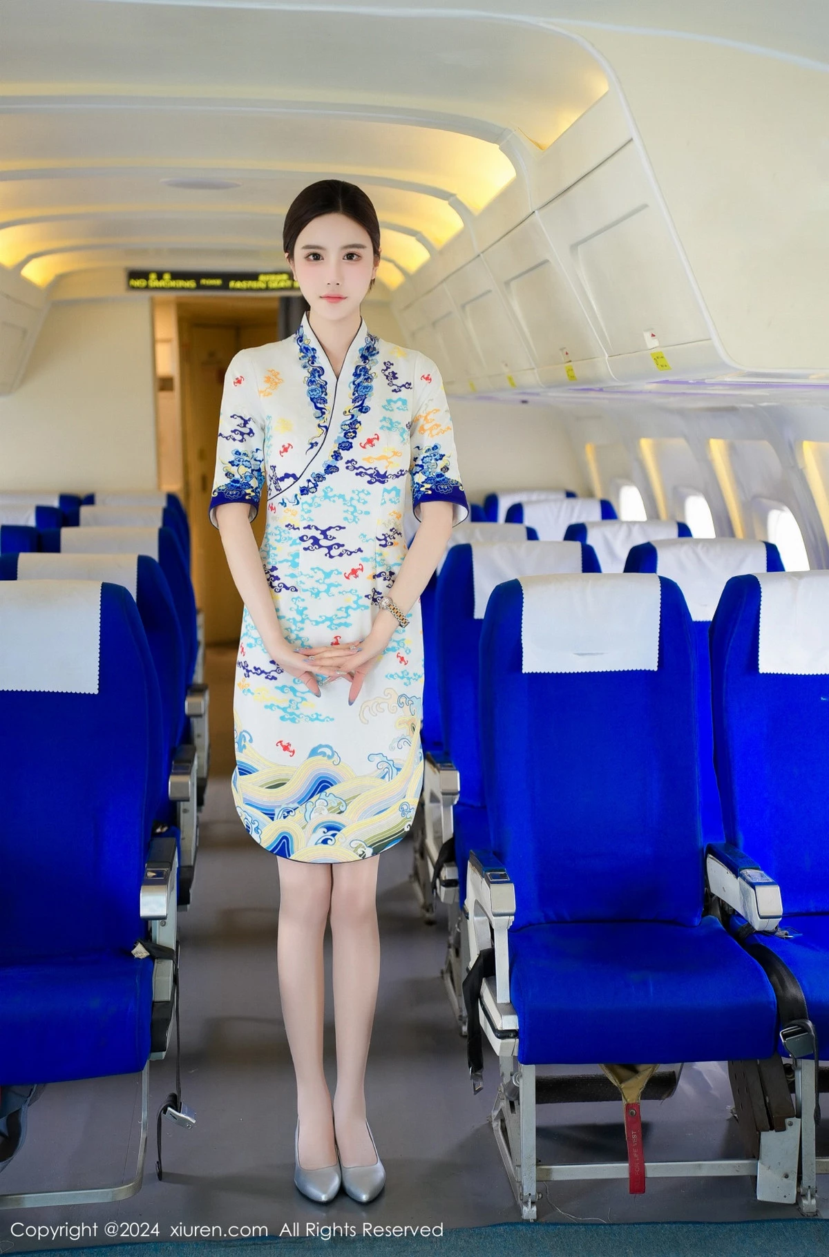 [[XiuRen秀人网]秀人网]No.8745_模特Erikaki性感空姐制服配开档肉丝露情趣内衣秀火辣身材诱惑写真81P