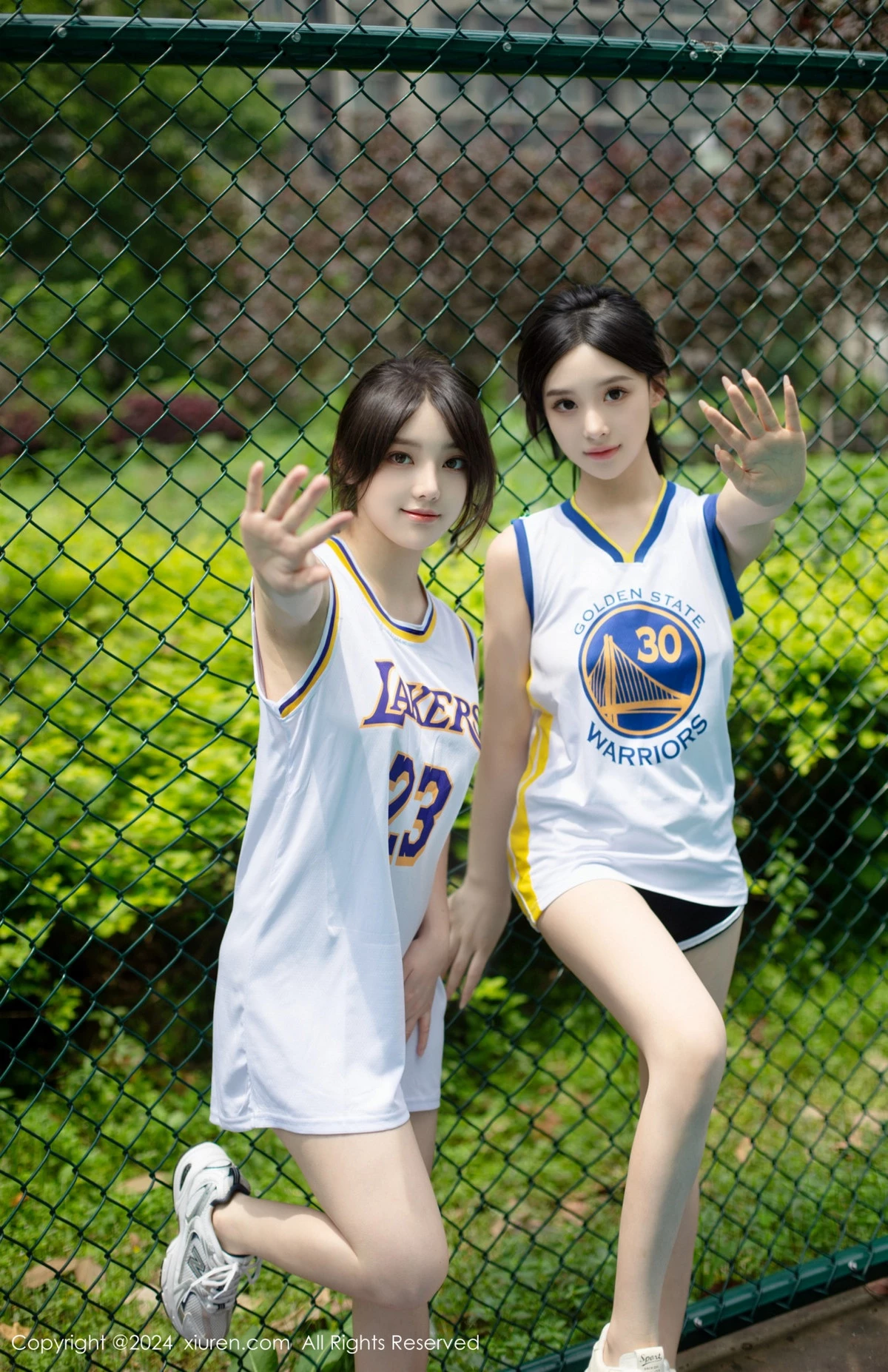 [[XiuRen秀人网]秀人网]No.8744_模特合集女神豆瓣酱蓝球场景互动性感黑色情趣内衣惹火诱惑写真83P