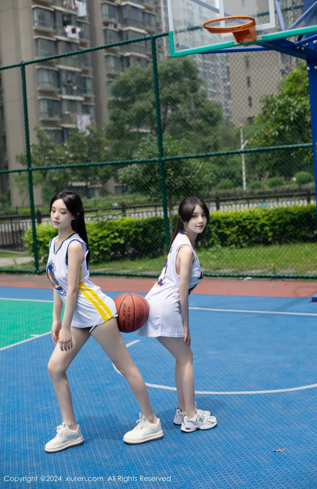 [[XiuRen秀人网]秀人网]No.8744_模特合集女神豆瓣酱蓝球场景互动性感黑色情趣内衣惹火诱惑写真83P