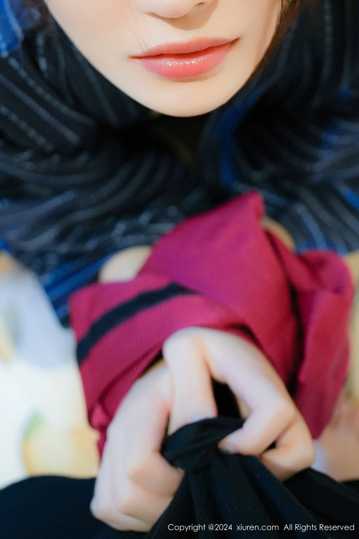 [[XiuRen秀人网]秀人网]No.8928_模特Erikaki户外枷锁主题性感黑色情趣内衣秀白嫩美腿诱惑写真79P