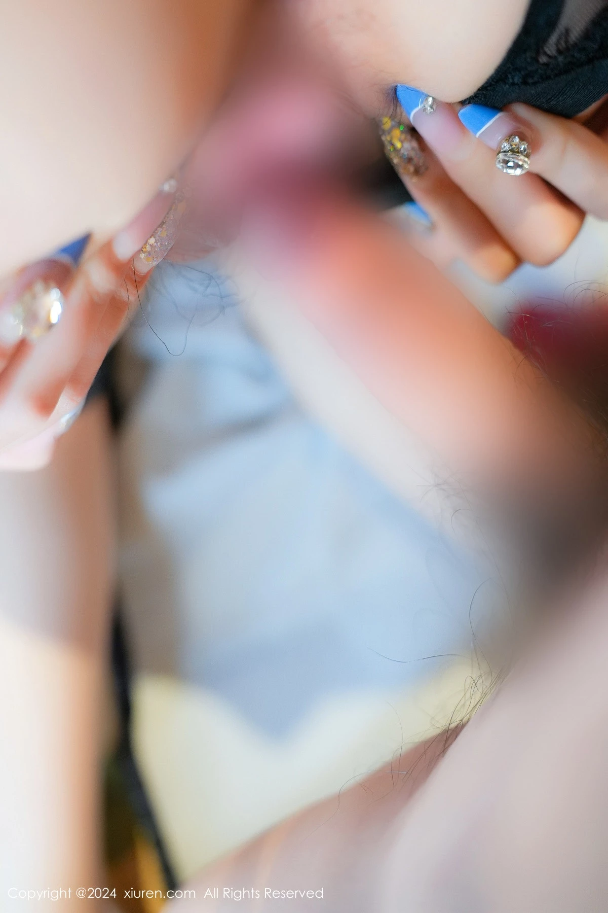 [[XiuRen秀人网]秀人网]No.8928_模特Erikaki户外枷锁主题性感黑色情趣内衣秀白嫩美腿诱惑写真79P