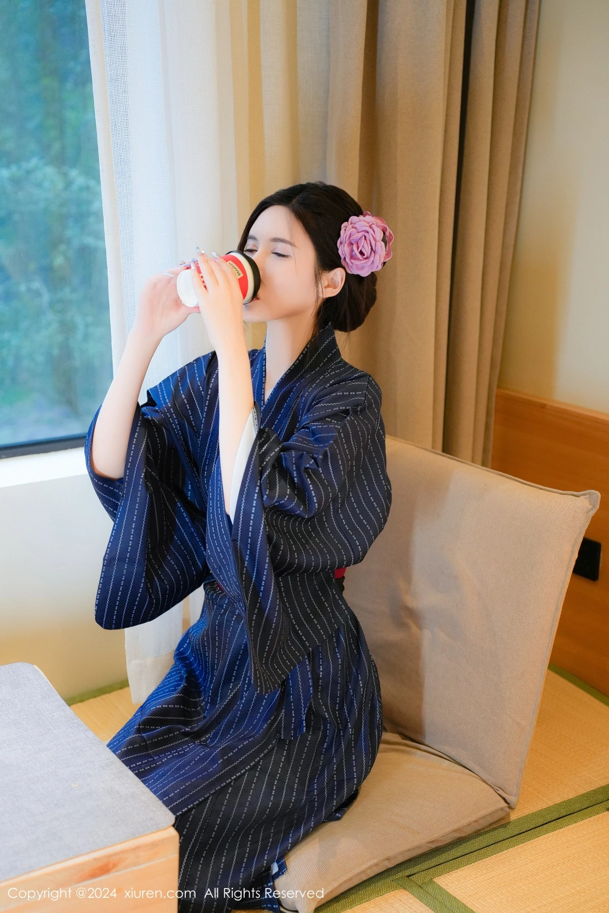 [[XiuRen秀人网]秀人网]No.8928_模特Erikaki户外枷锁主题性感黑色情趣内衣秀白嫩美腿诱惑写真79P