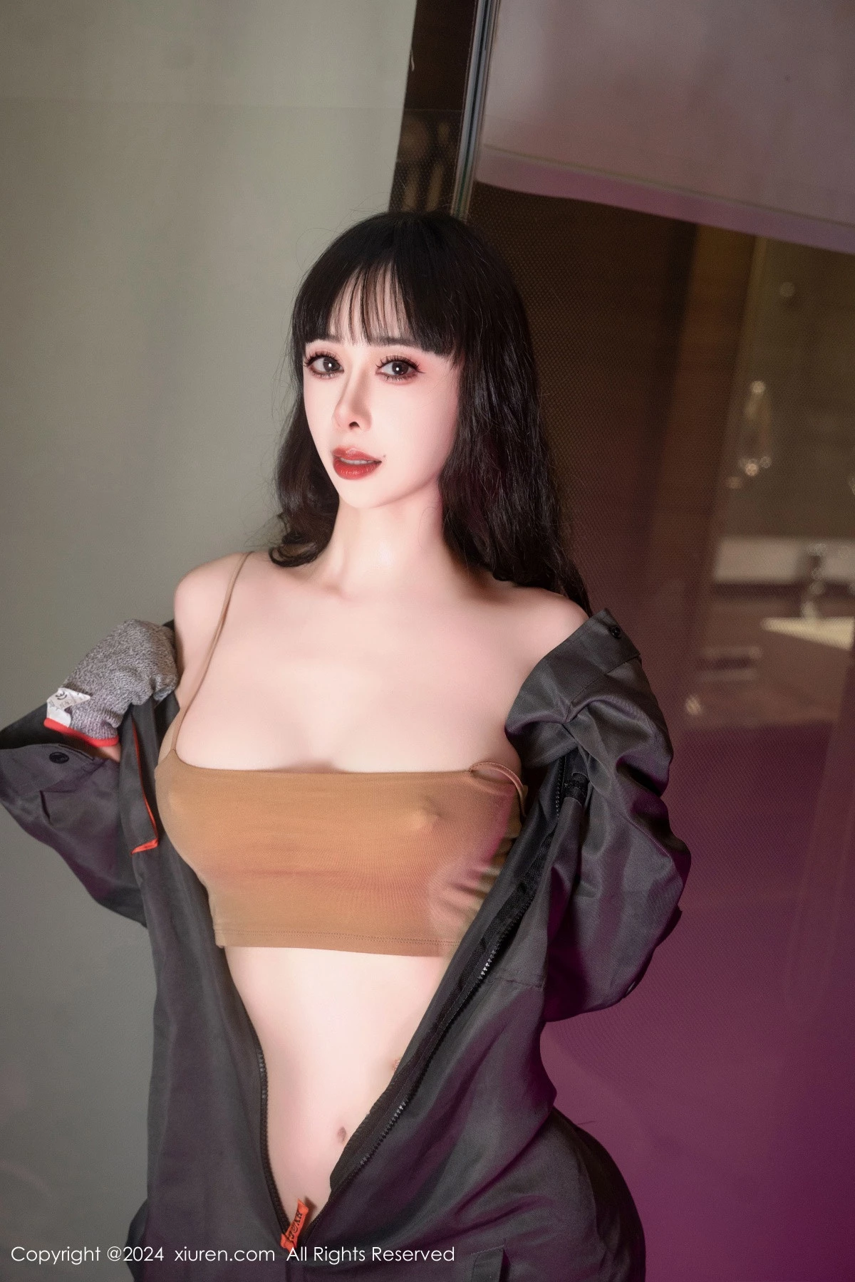 [[XiuRen秀人网]秀人网]No.8938_模特宝宝甜维修工主题半脱露性感抹胸内衣秀曼妙身姿诱惑写真82P