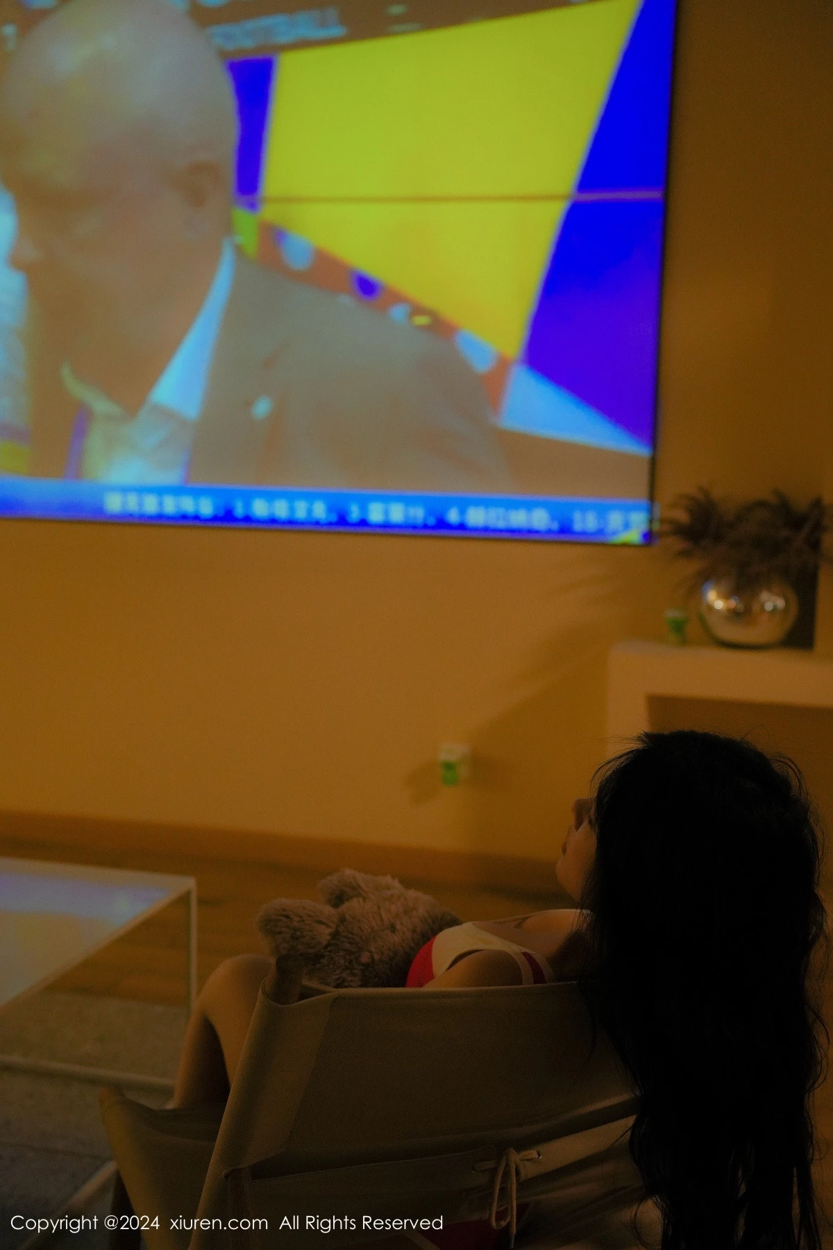 [[XiuRen秀人网]秀人网]No.8936_模特奶呼呼Moka粉红紧身连体衣配超薄肉丝秀丰满身材诱惑写真72P