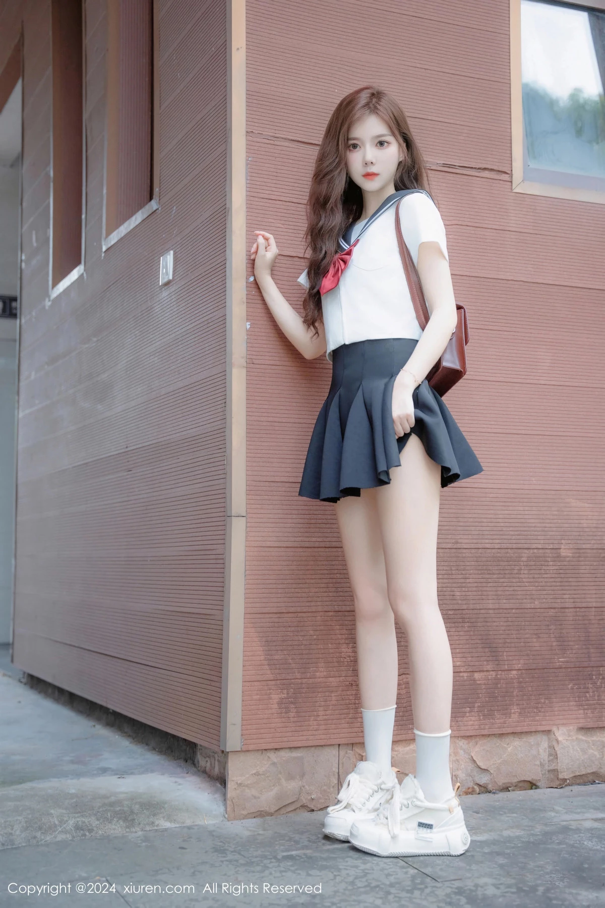 [[XiuRen秀人网]秀人网]No.8948_新人模特拍黄瓜girl性感JK制服露白色蕾丝内衣秀曼妙身姿诱惑写真81P